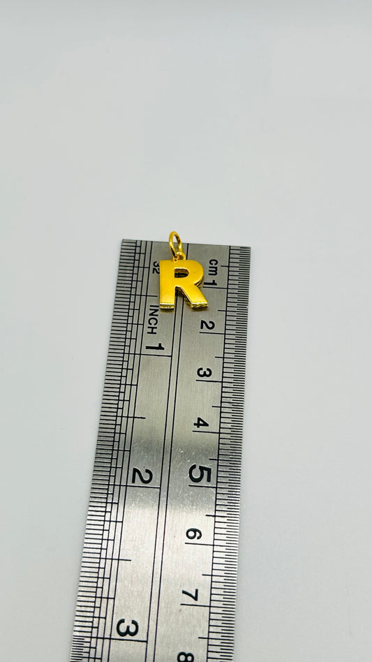 22ct Gold “R” Pendant – 0.8g
