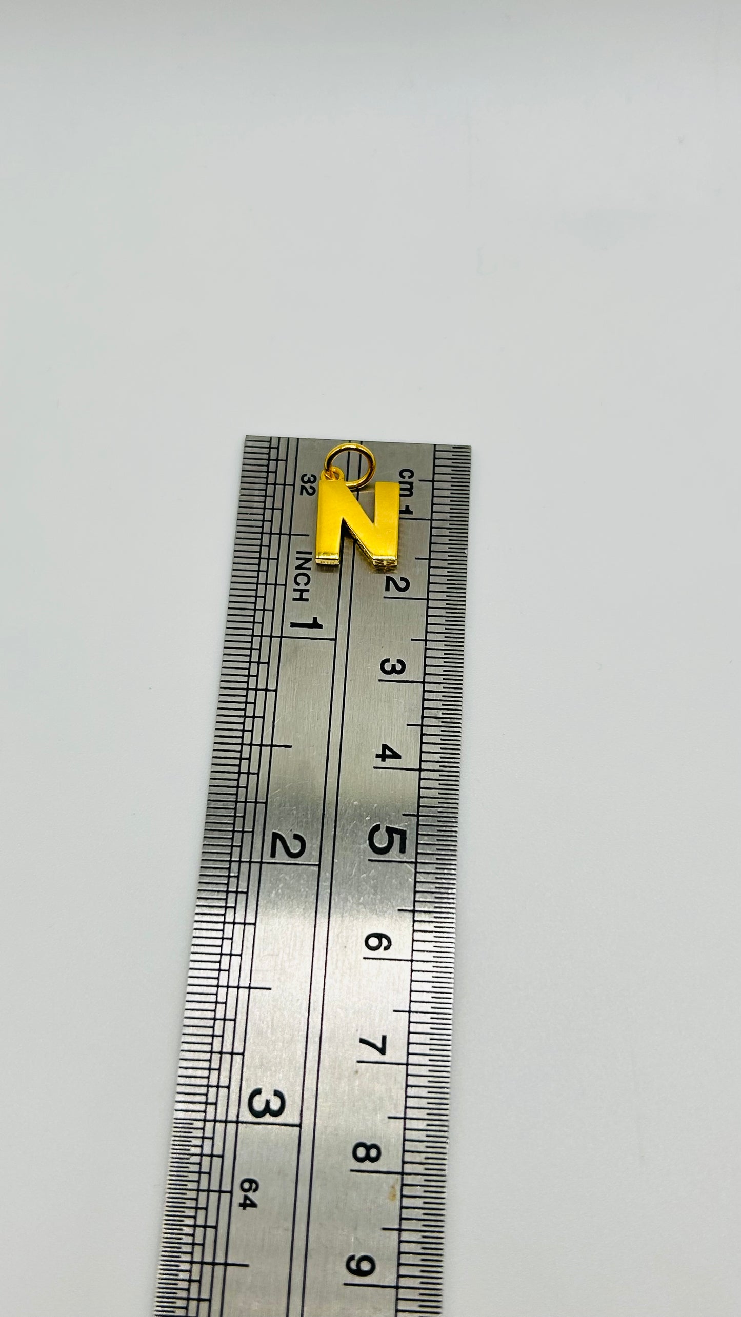 22ct Gold “N” Pendant – 0.8g