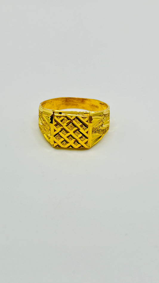 22ct Gold Men’s Ring – Size T (5.6g, Hallmarked)