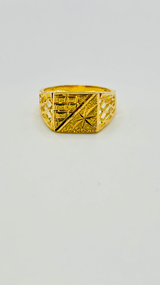 22ct Gold Men’s Ring – Size S (4.1g, Hallmarked)