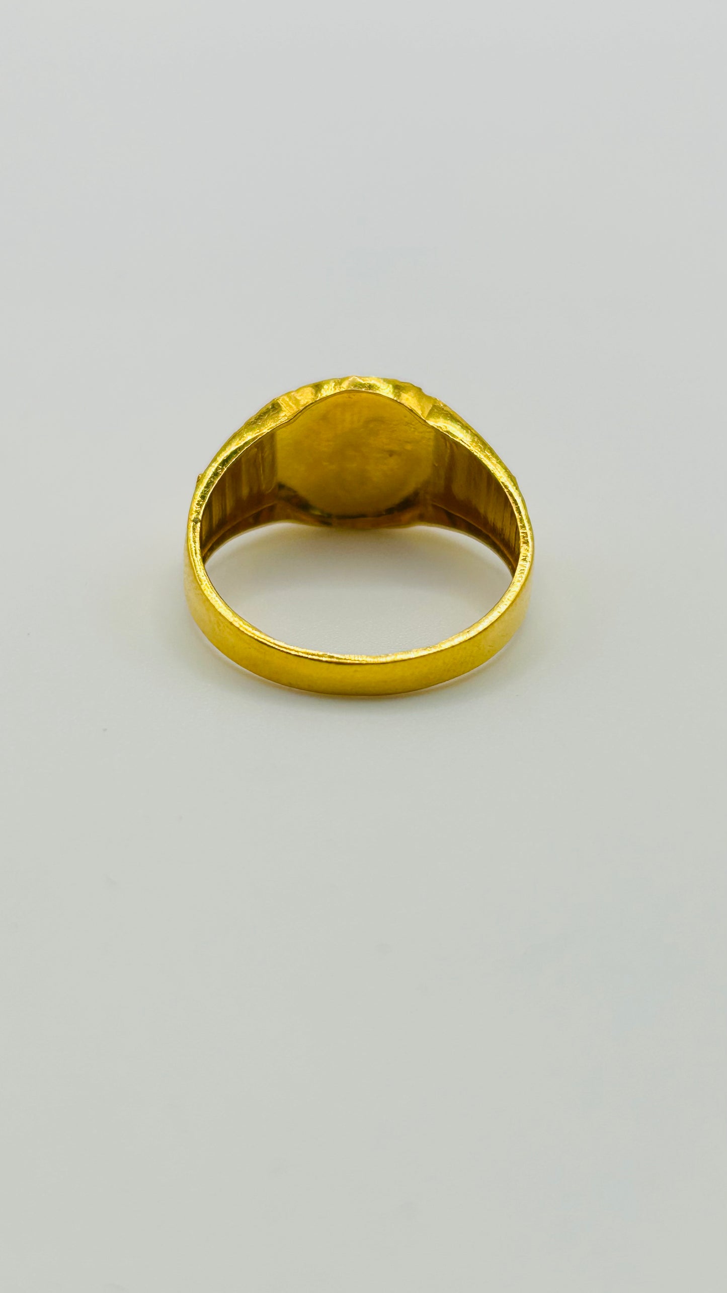 22ct Gold Men’s Ring – Size T (5.0g, Hallmarked)