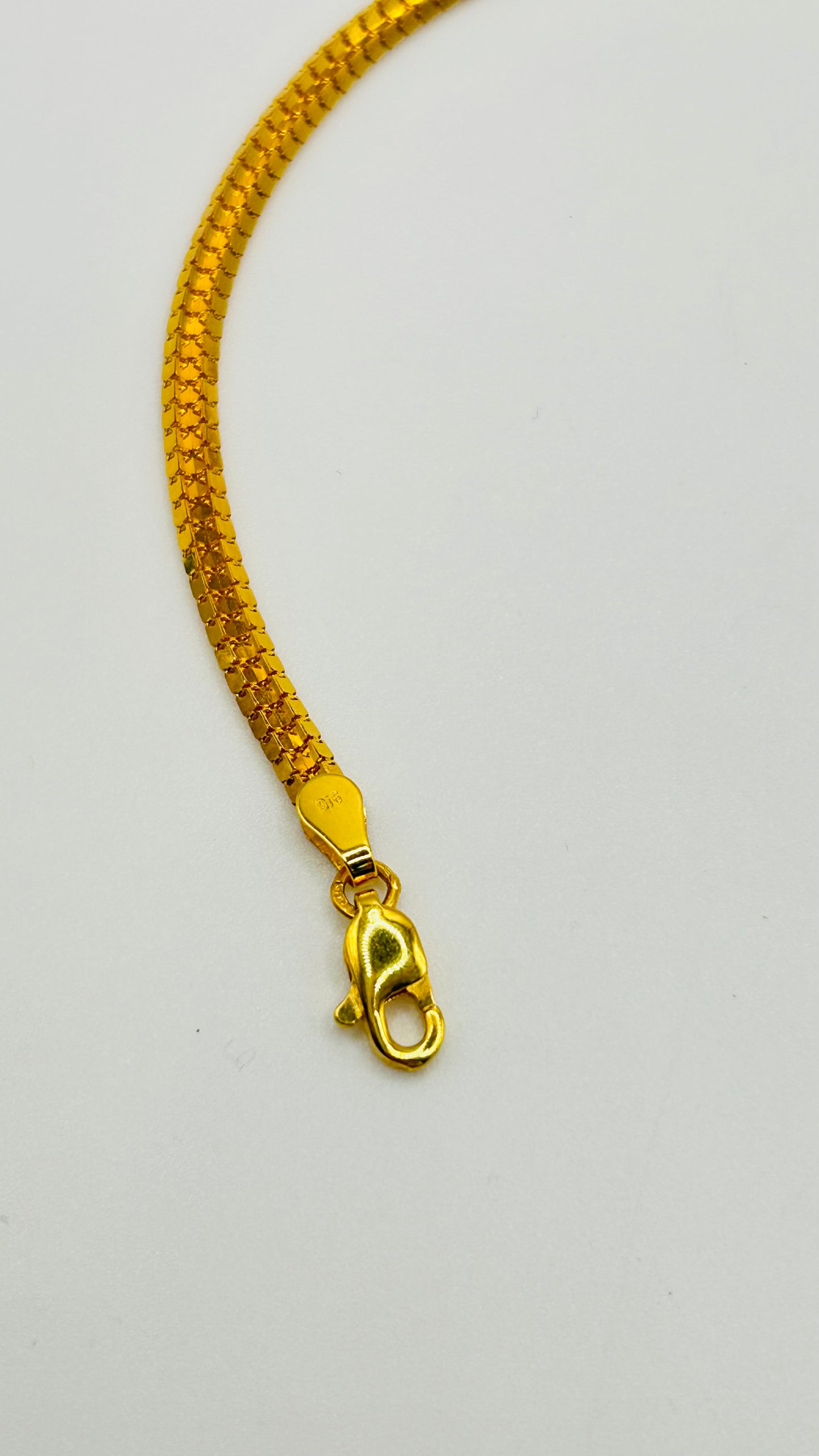 22ct Gold Ladies Bracelet – 3.8g (Hallmarked)