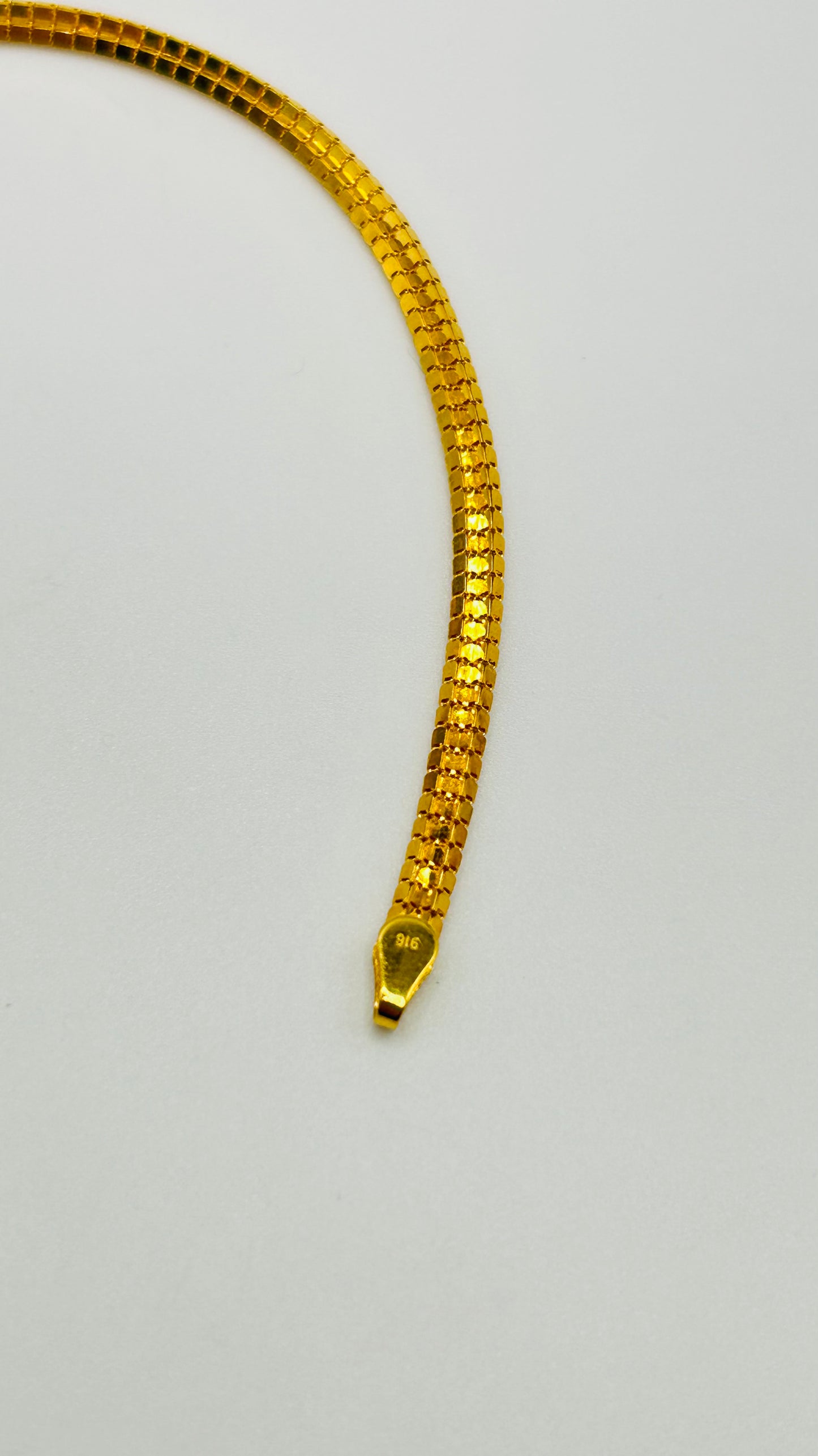 22ct Gold Ladies Bracelet – 3.8g (Hallmarked)