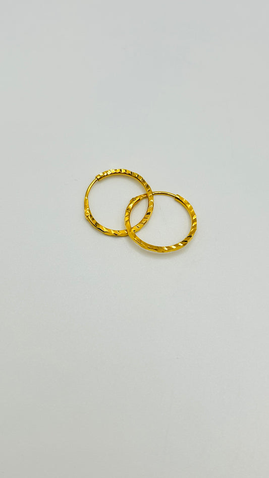 22ct Gold Earrings – 0.9g (Hallmarked)
