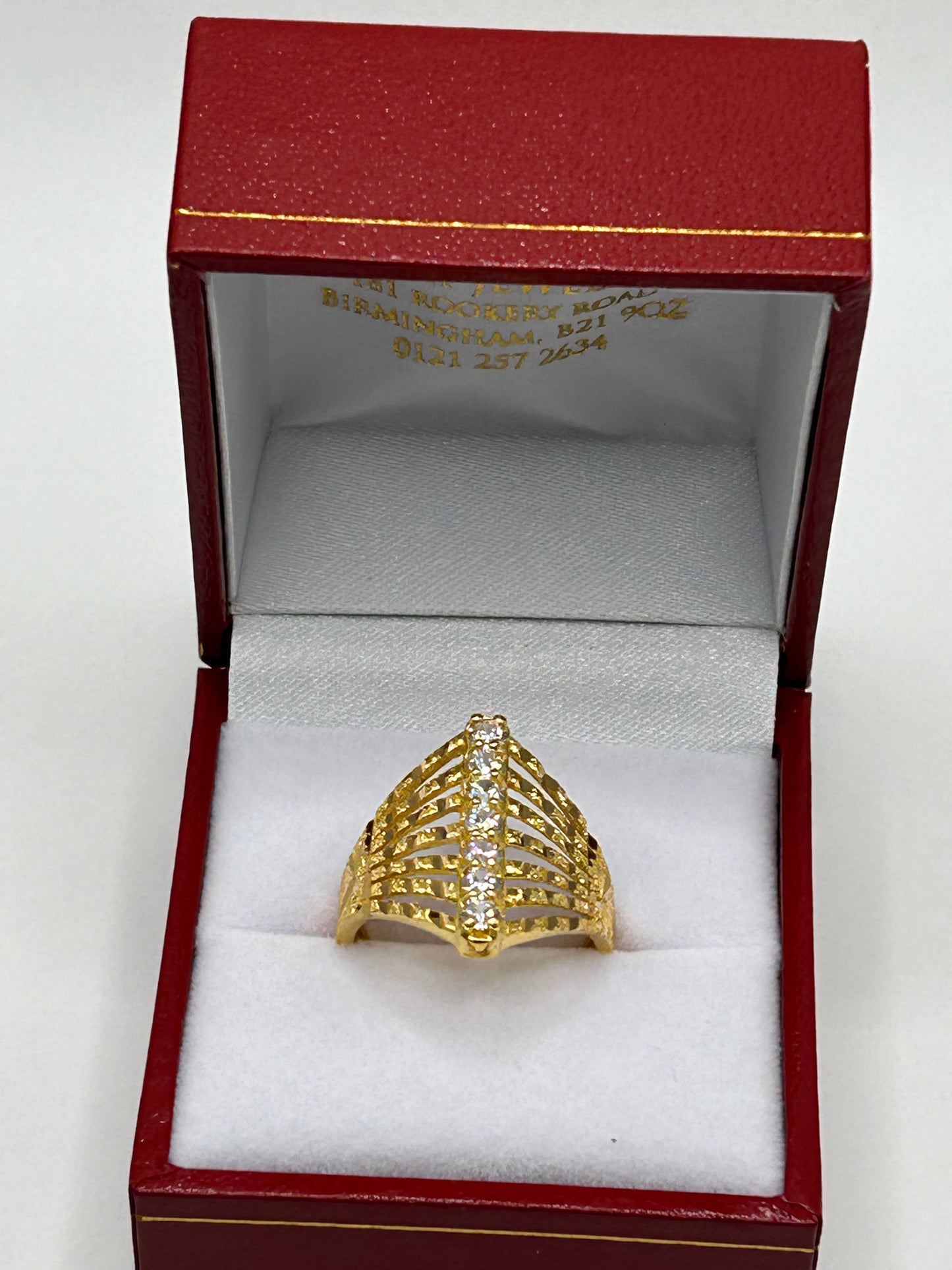 22ct Gold Ring Size O Hallmarked 5.4 grams