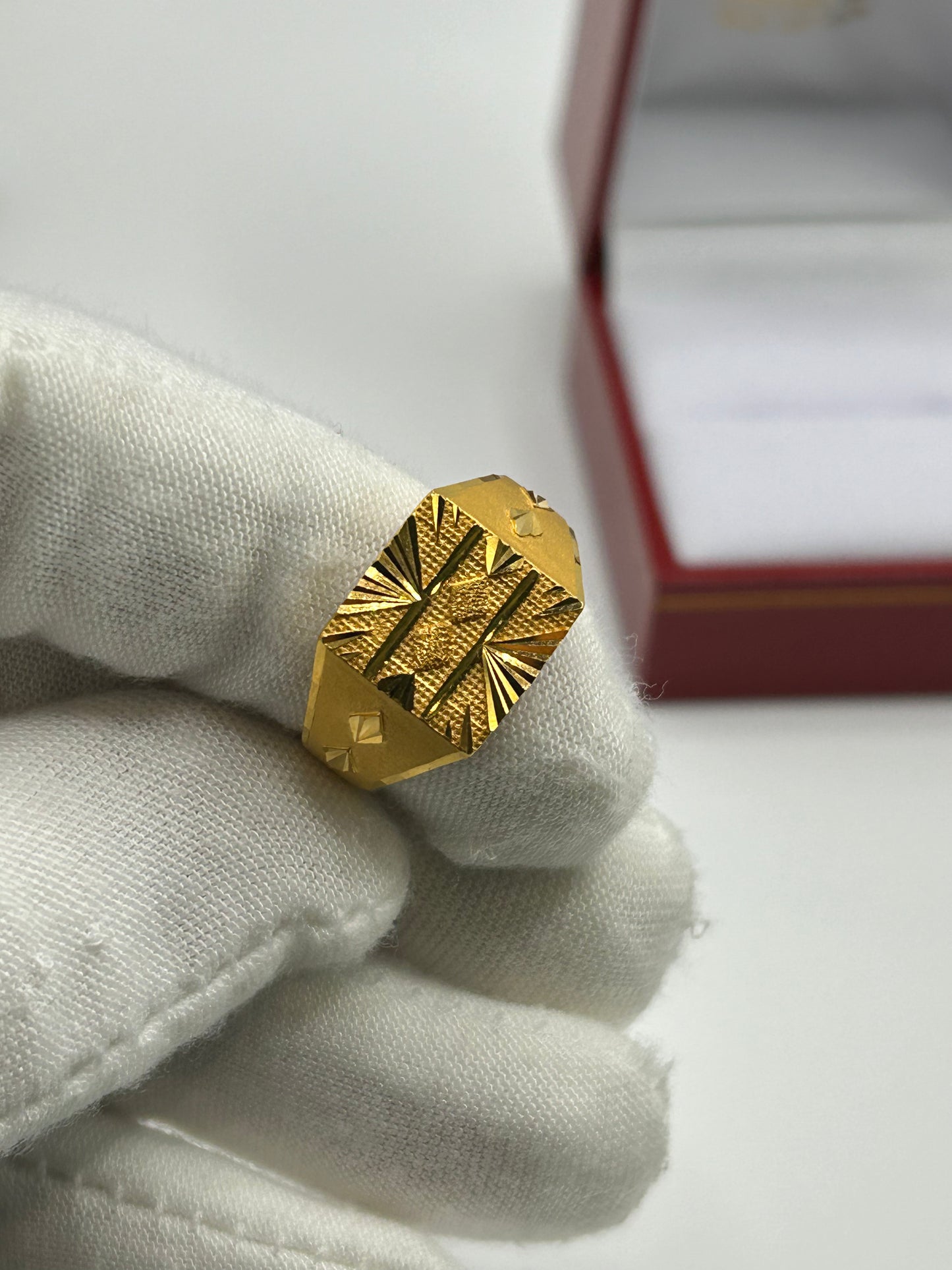 22ct Gold Ring Size U1/2 Hallmarked 6.2 grams