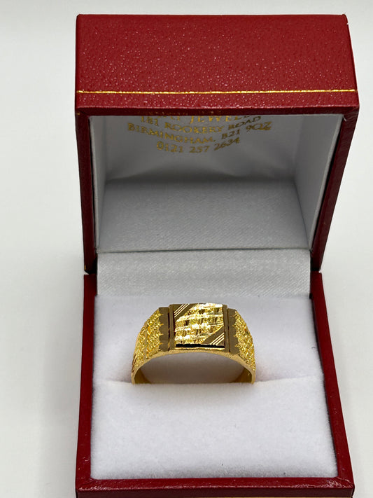 22ct Gold Ring Size V Hallmarked 6.0 grams