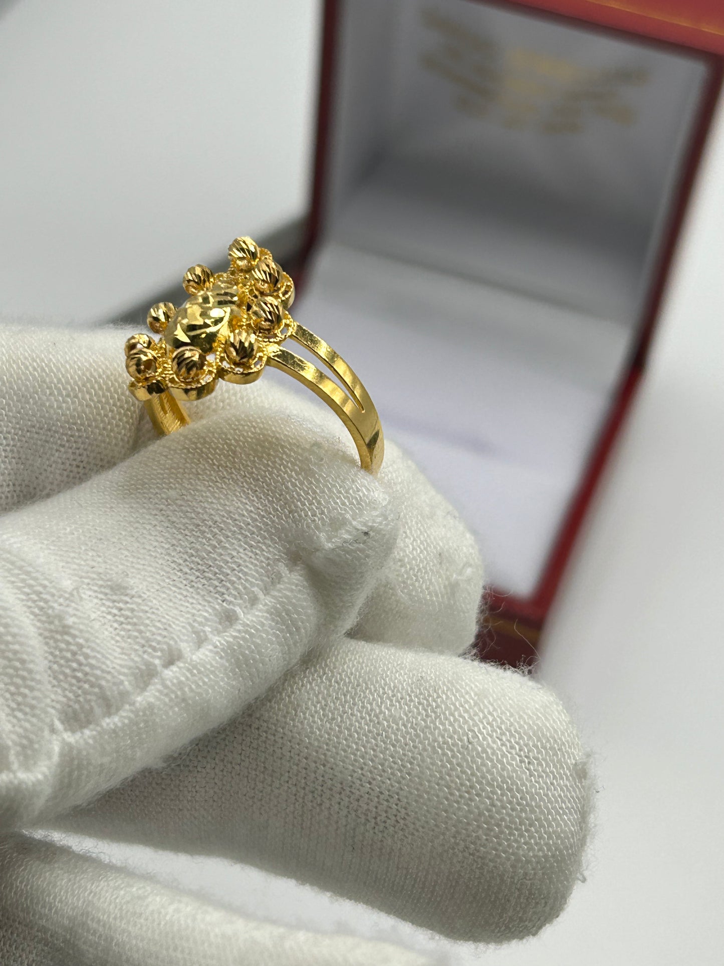 22ct Gold Ring Size O 1/2 Hallmarked 3.1 grams