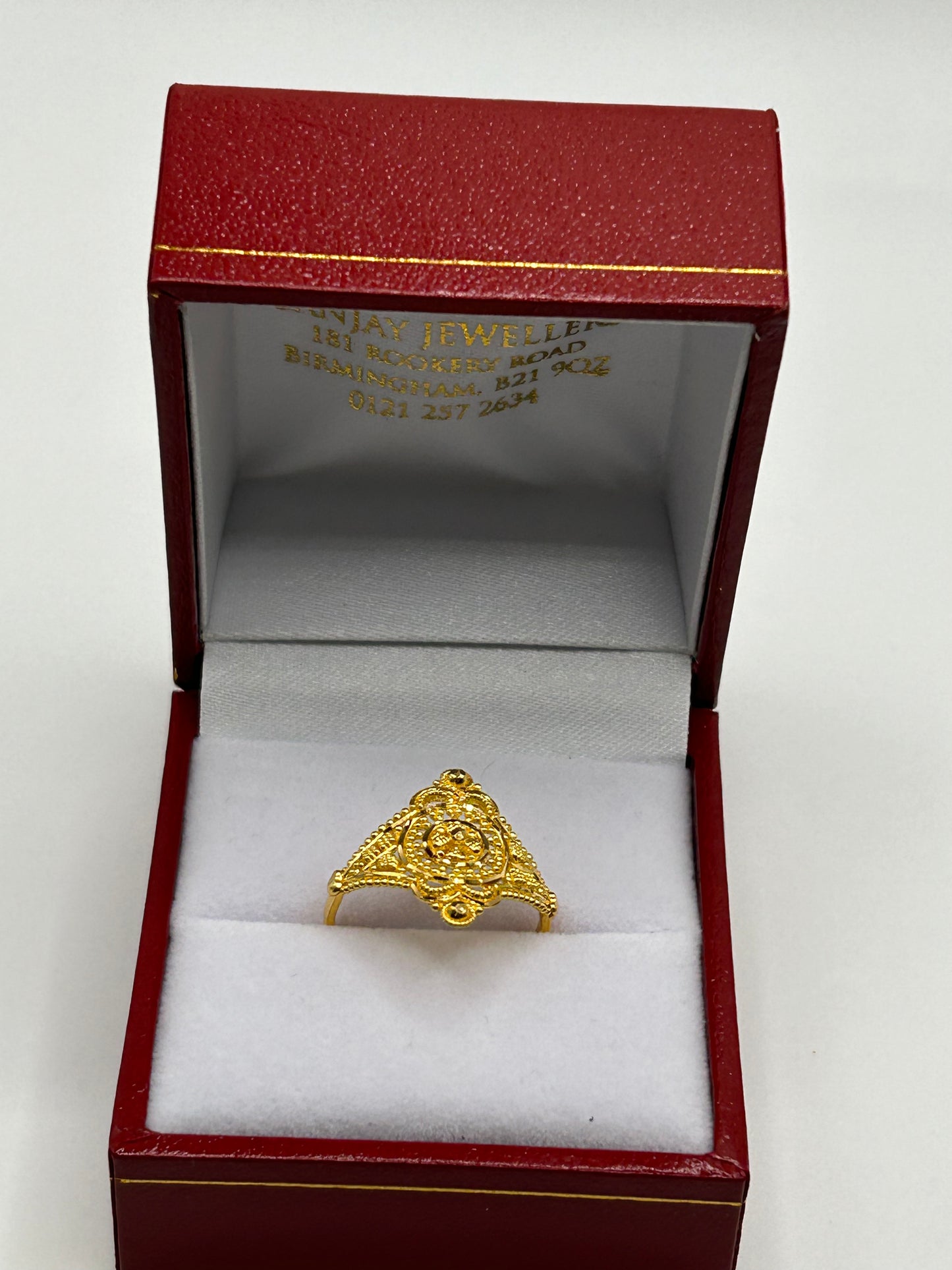 22ct Gold Ring Size L Hallmarked 2.4 grams