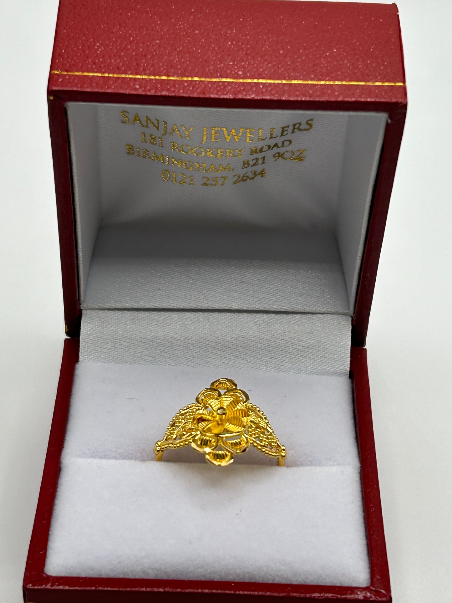 22ct Gold Ring Size K Hallmarked 2.6 grams