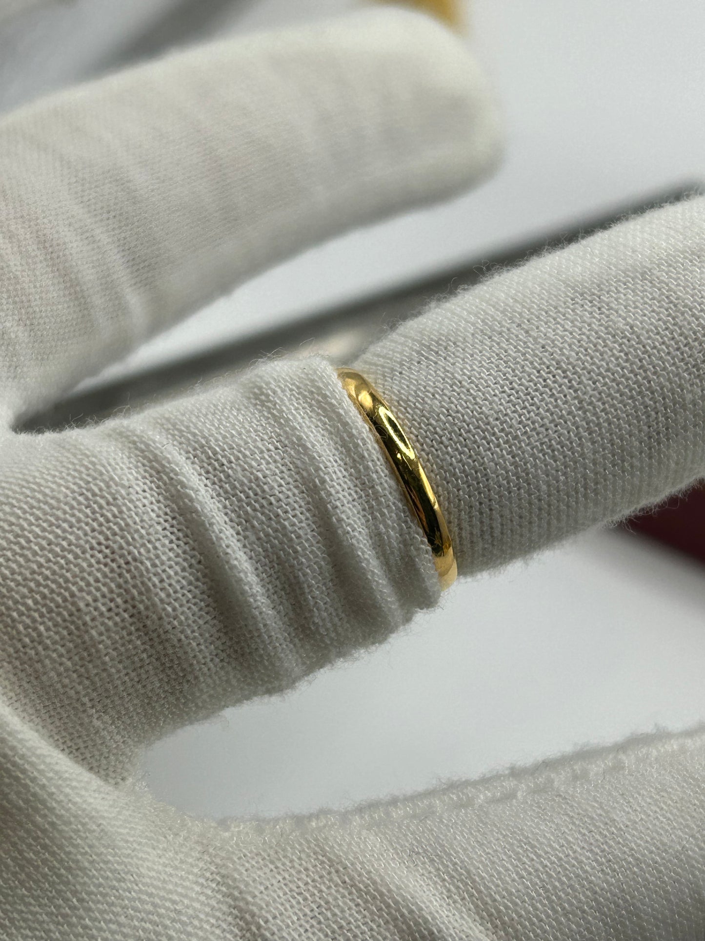 22ct Gold Ring Size K Hallmarked 2.6 grams