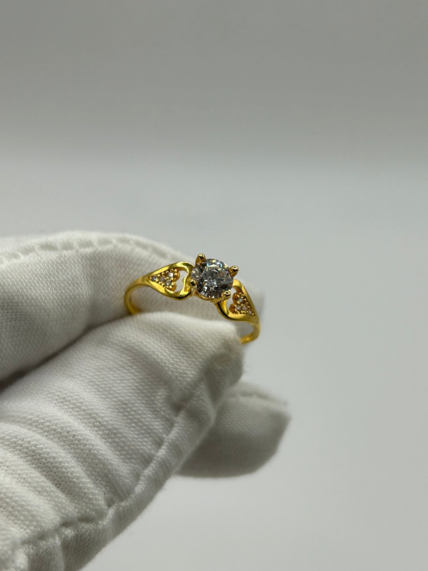 22ct Gold Ring Ladies 2.2 grams Size P