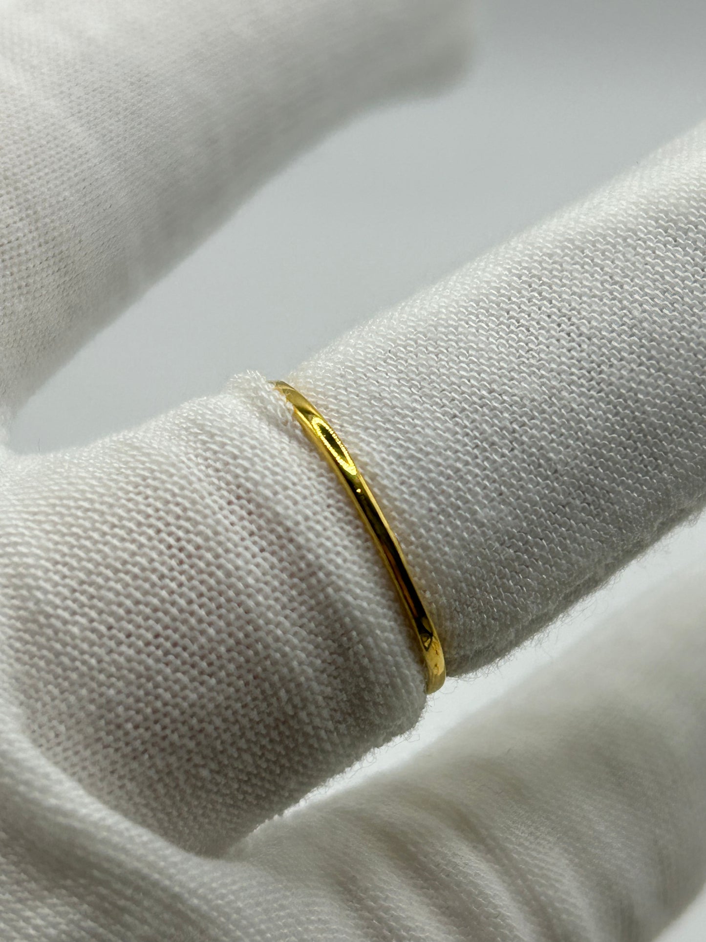 22ct Gold Ring Ladies 2.2 grams Size P