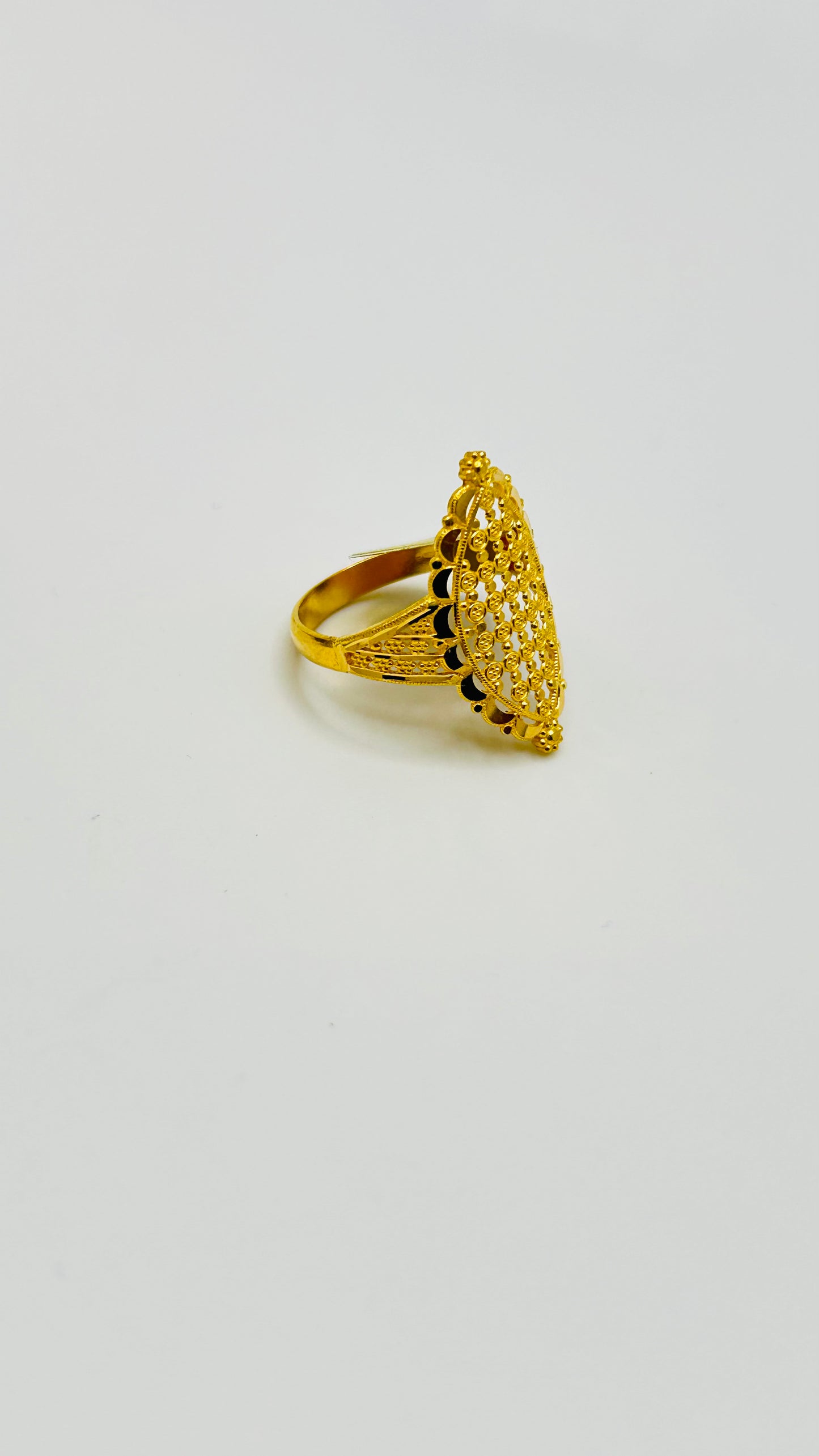 22ct Gold Ring – 3.1g – Size N½ (Hallmarked)