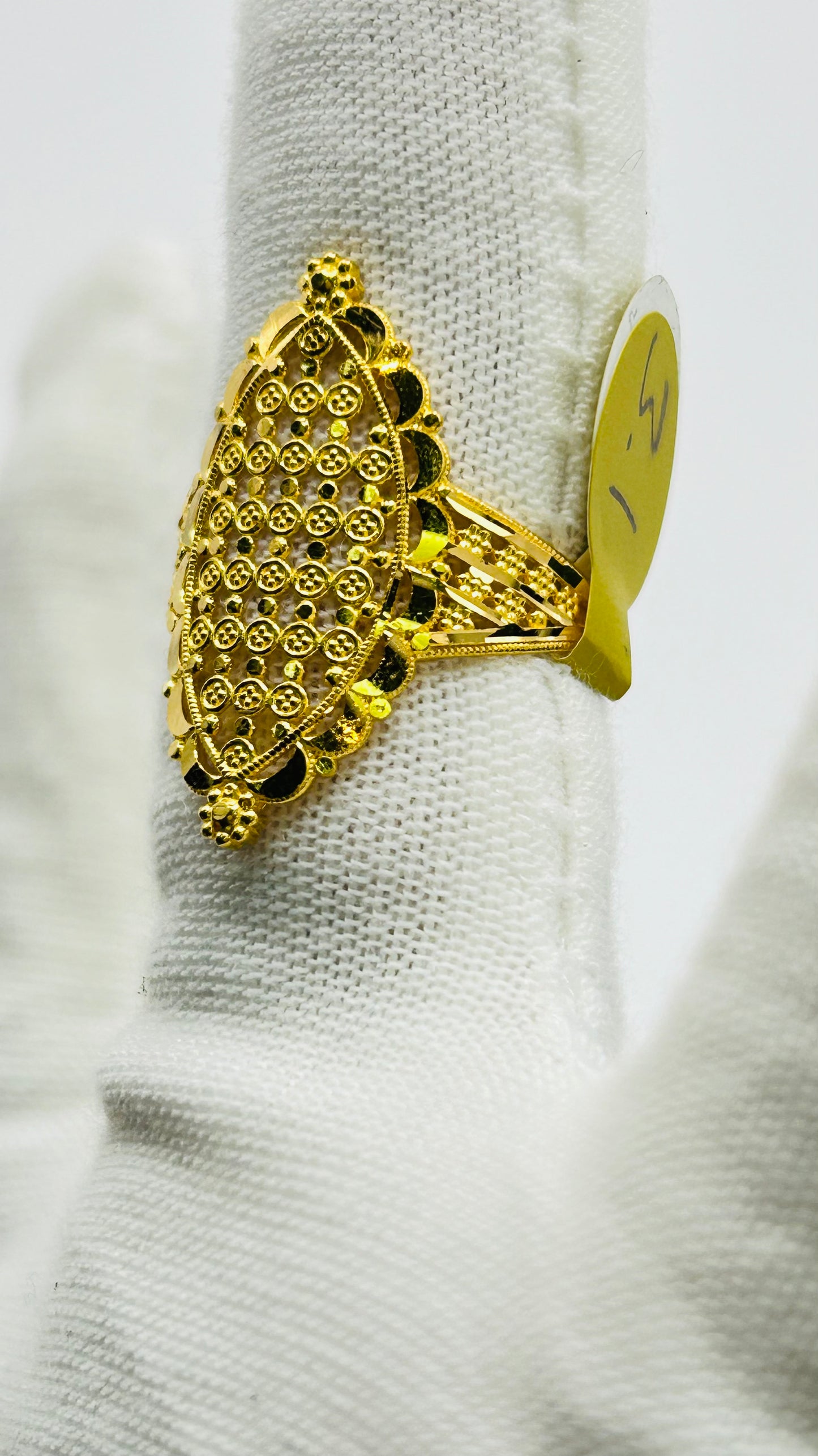 22ct Gold Ring – 3.1g – Size N½ (Hallmarked)