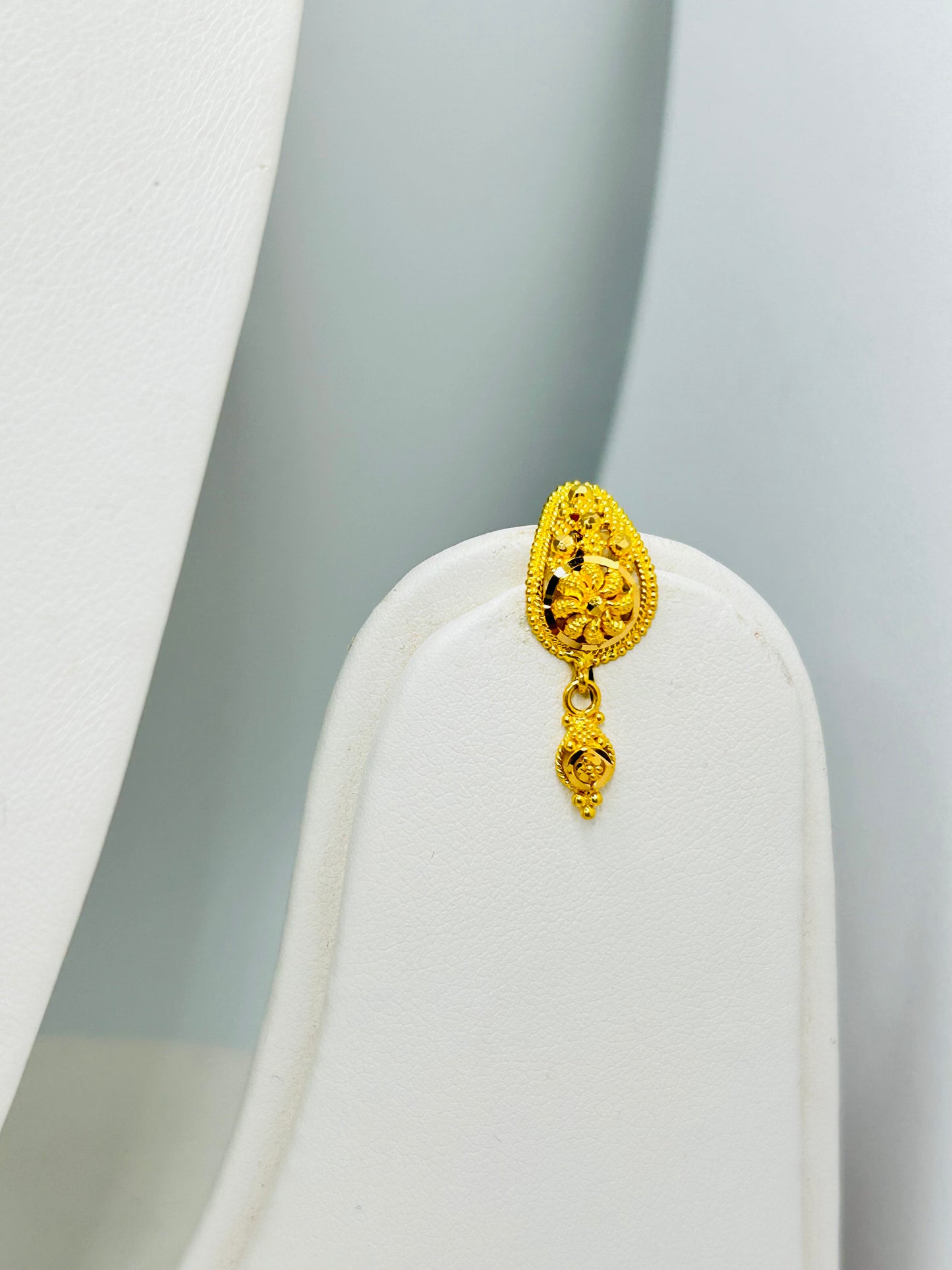 22ct Gold Bridal Set – Necklace & Matching Earrings – 16.8g (Hallmarked)