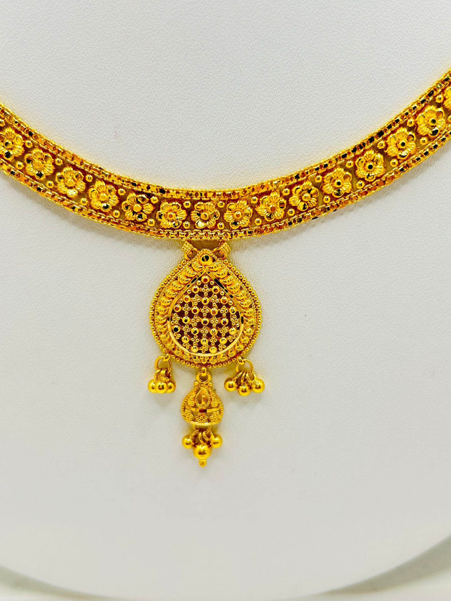 22ct Gold Bridal Set – Necklace & Matching Earrings – 22.2g (Hallmarked)