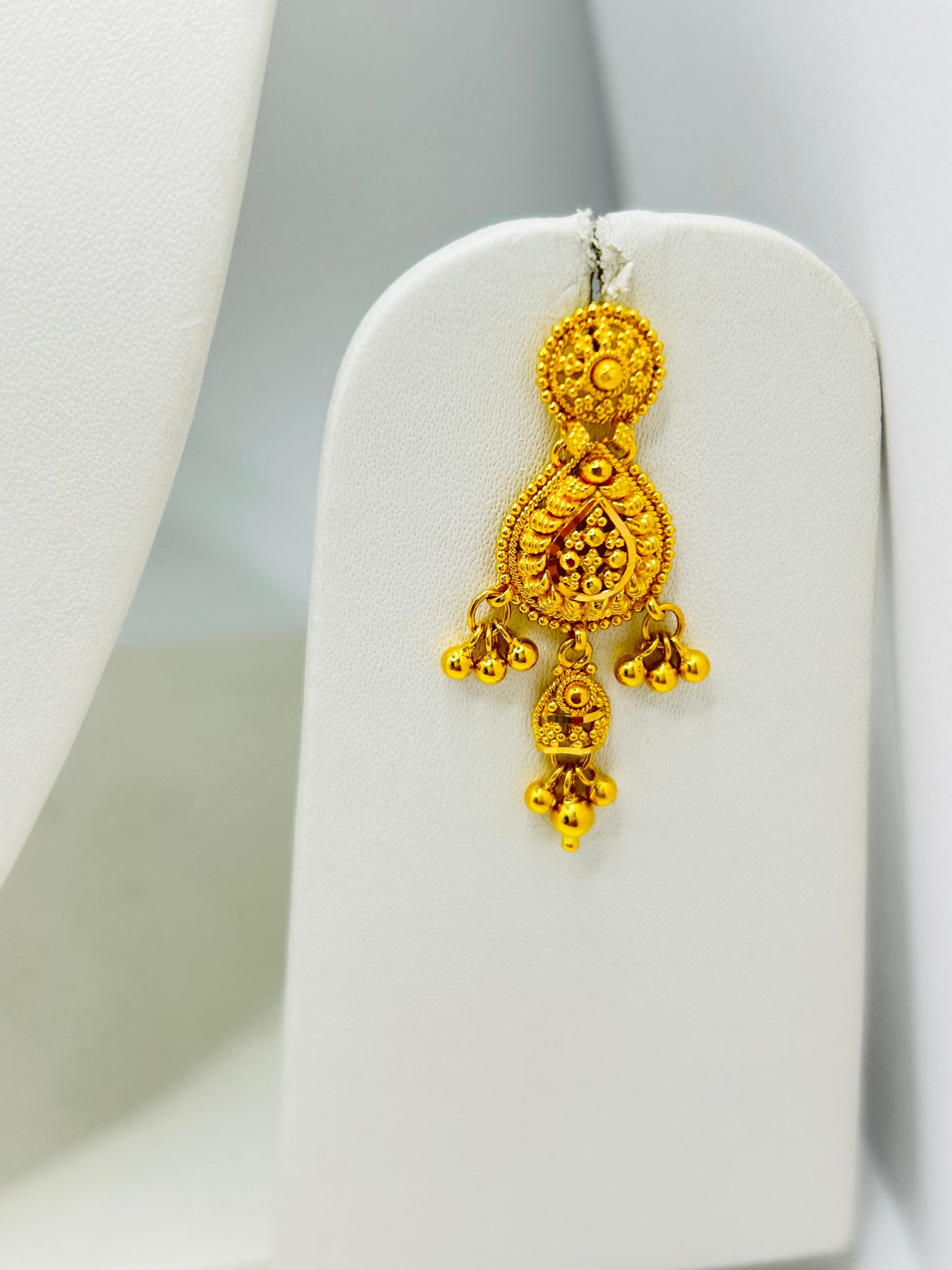 22ct Gold Bridal Set – Necklace & Matching Earrings – 22.2g (Hallmarked)