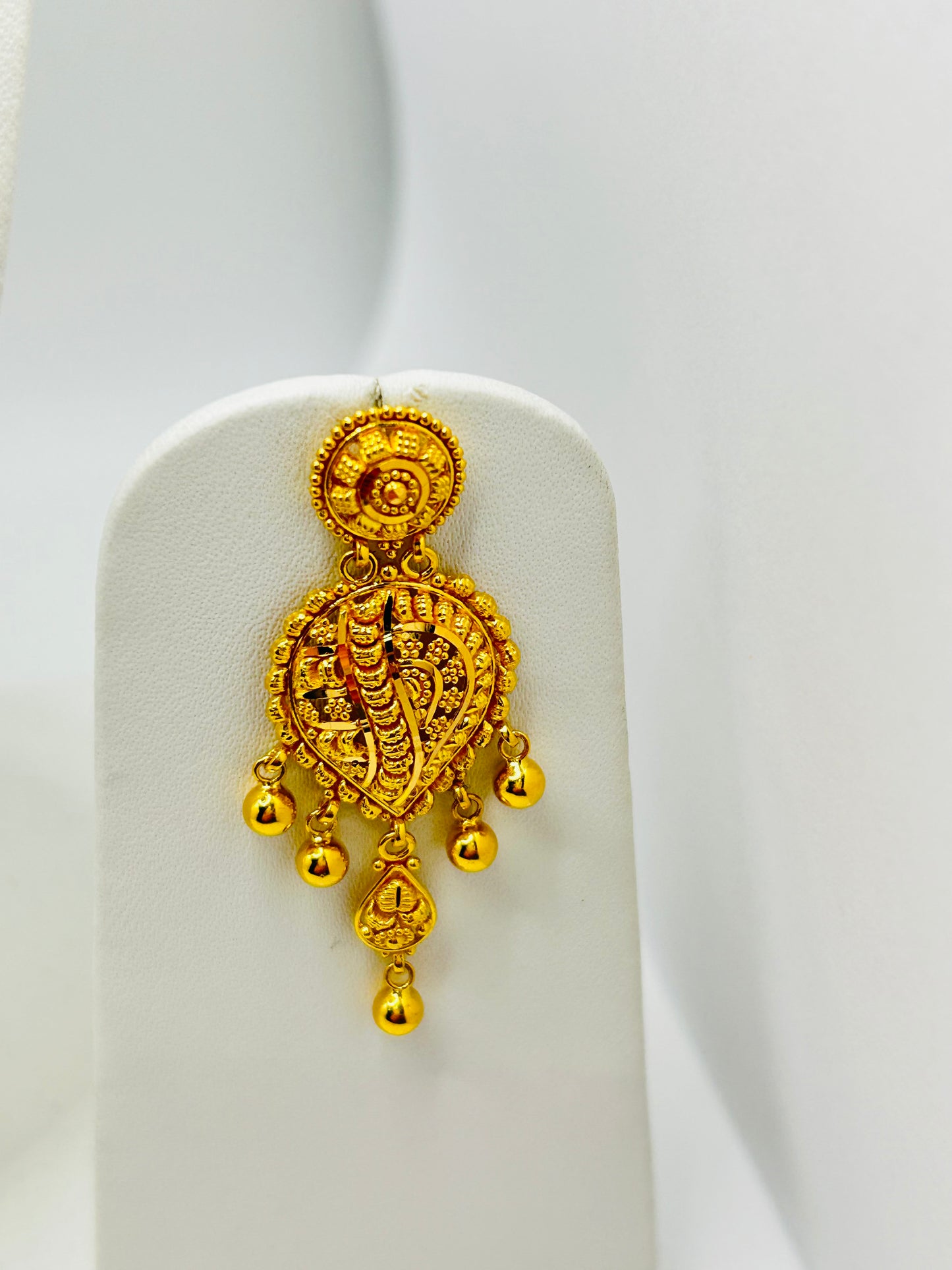 22ct Gold Bridal Choker Set – Necklace and Matching Earrings – 34.5g (Hallmarked)