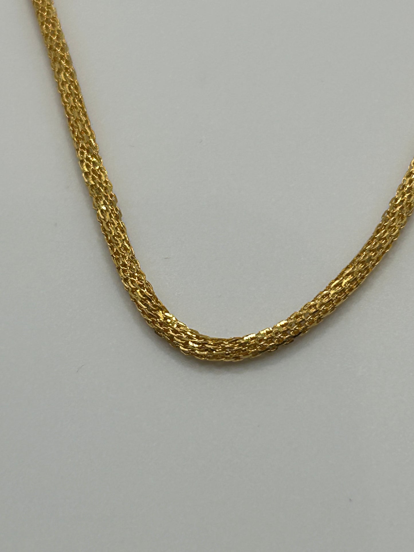 Elegant 22ct Gold Chain - 10.7 grams, 20 Inches (Hallmarked)