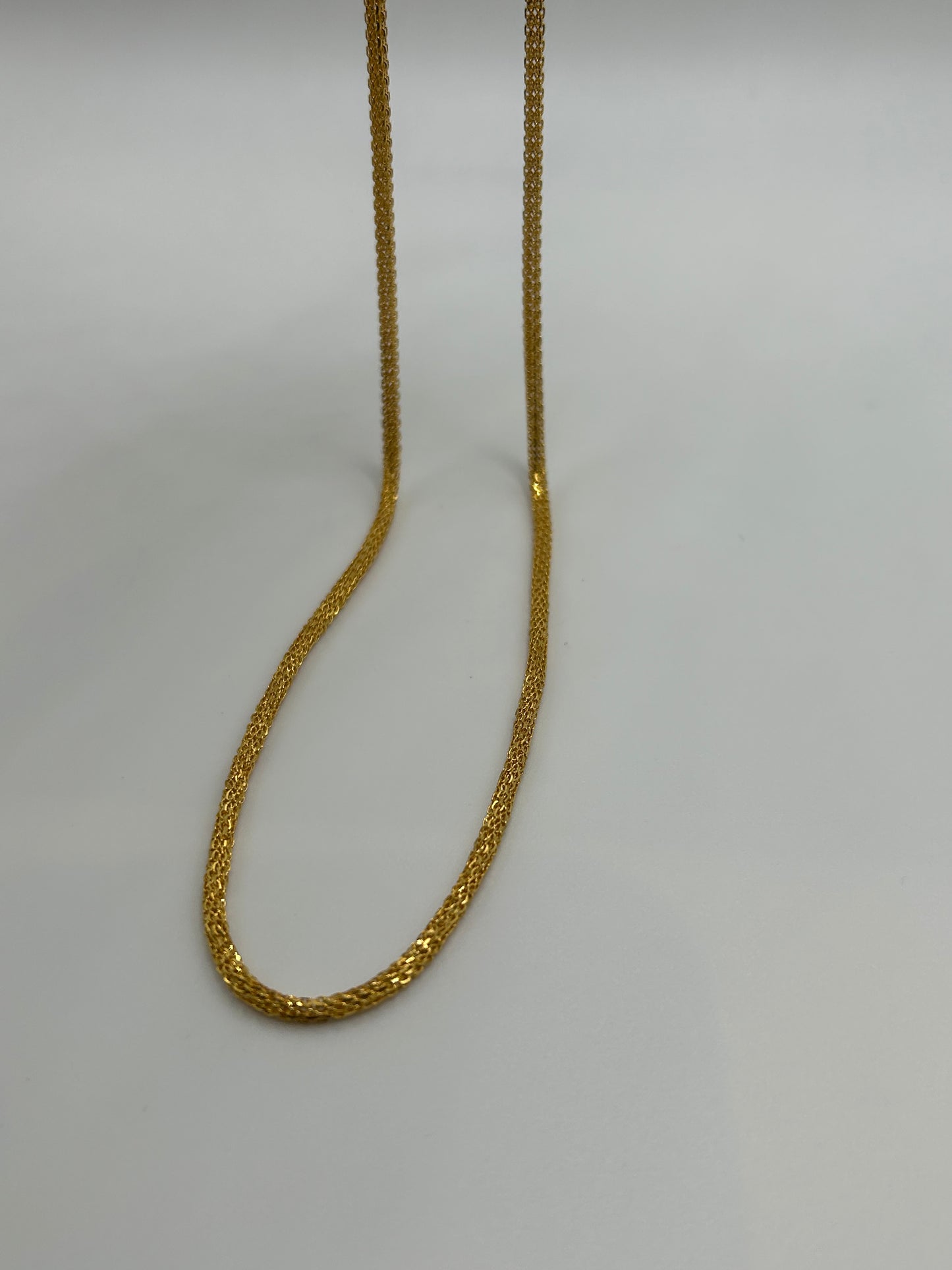 Elegant 22ct Gold Chain - 10.7 grams, 20 Inches (Hallmarked)