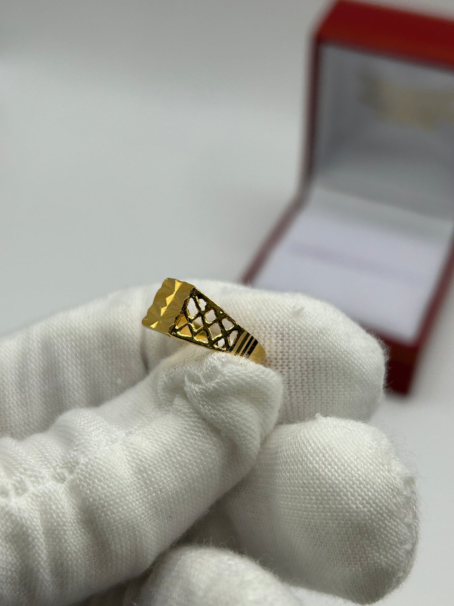 22ct Gold Baby Ring 1.5 grams Hallmarked