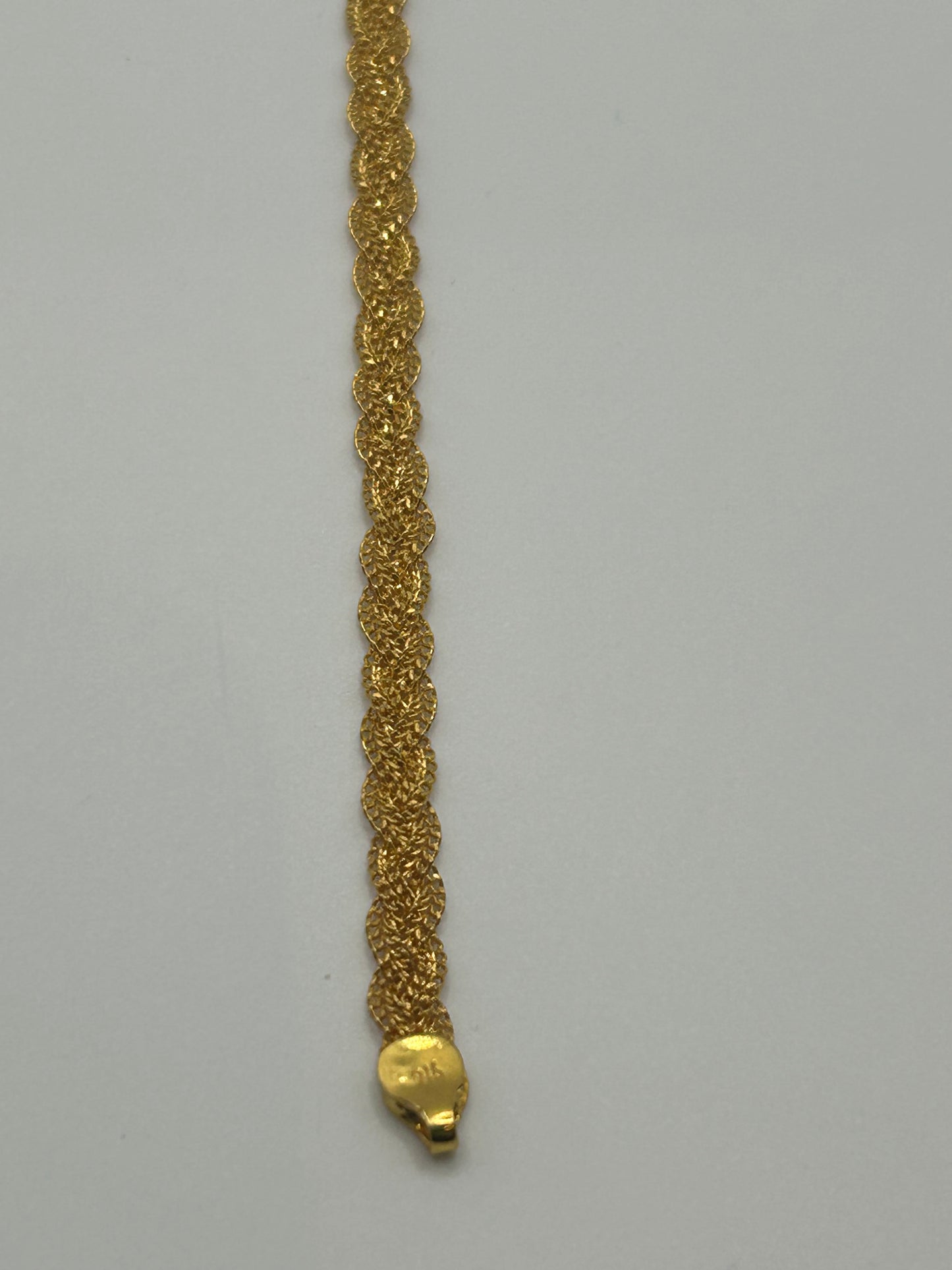 22ct Gold Ladies Bracelet - 6.8 grams Hallmarked