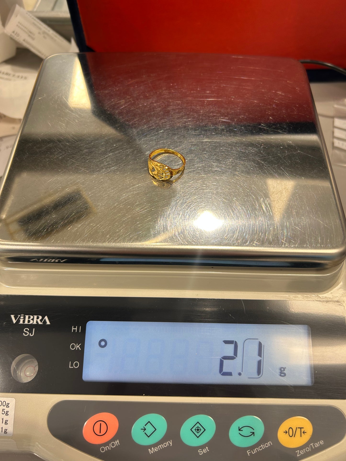22ct Gold Ladies Ring – 2.1g – Size O (Hallmarked)