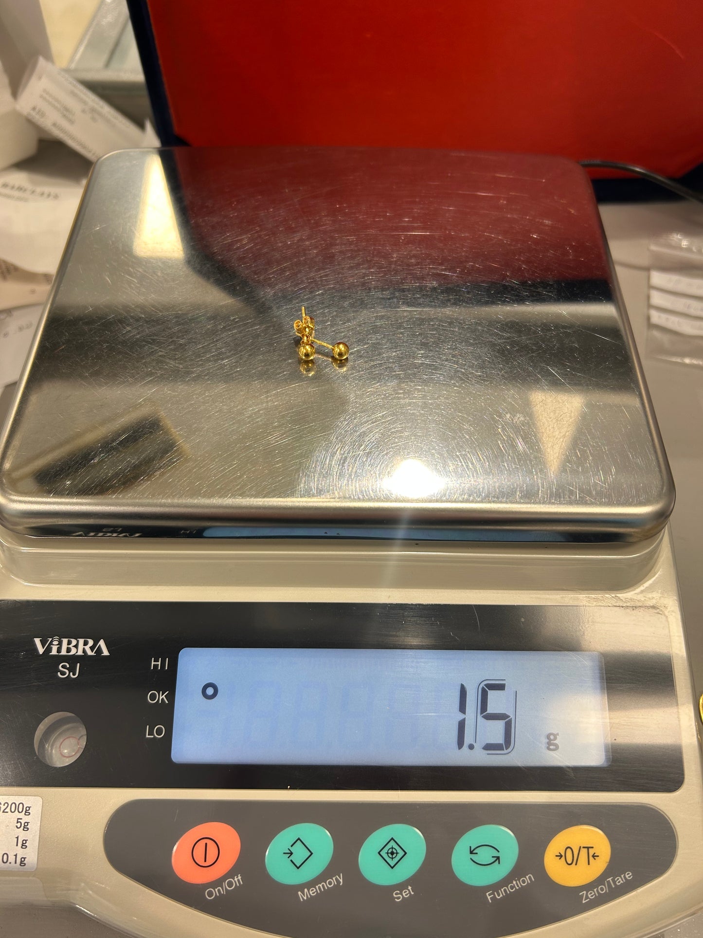 22ct Gold Stud Earrings – 1.5g (Hallmarked)