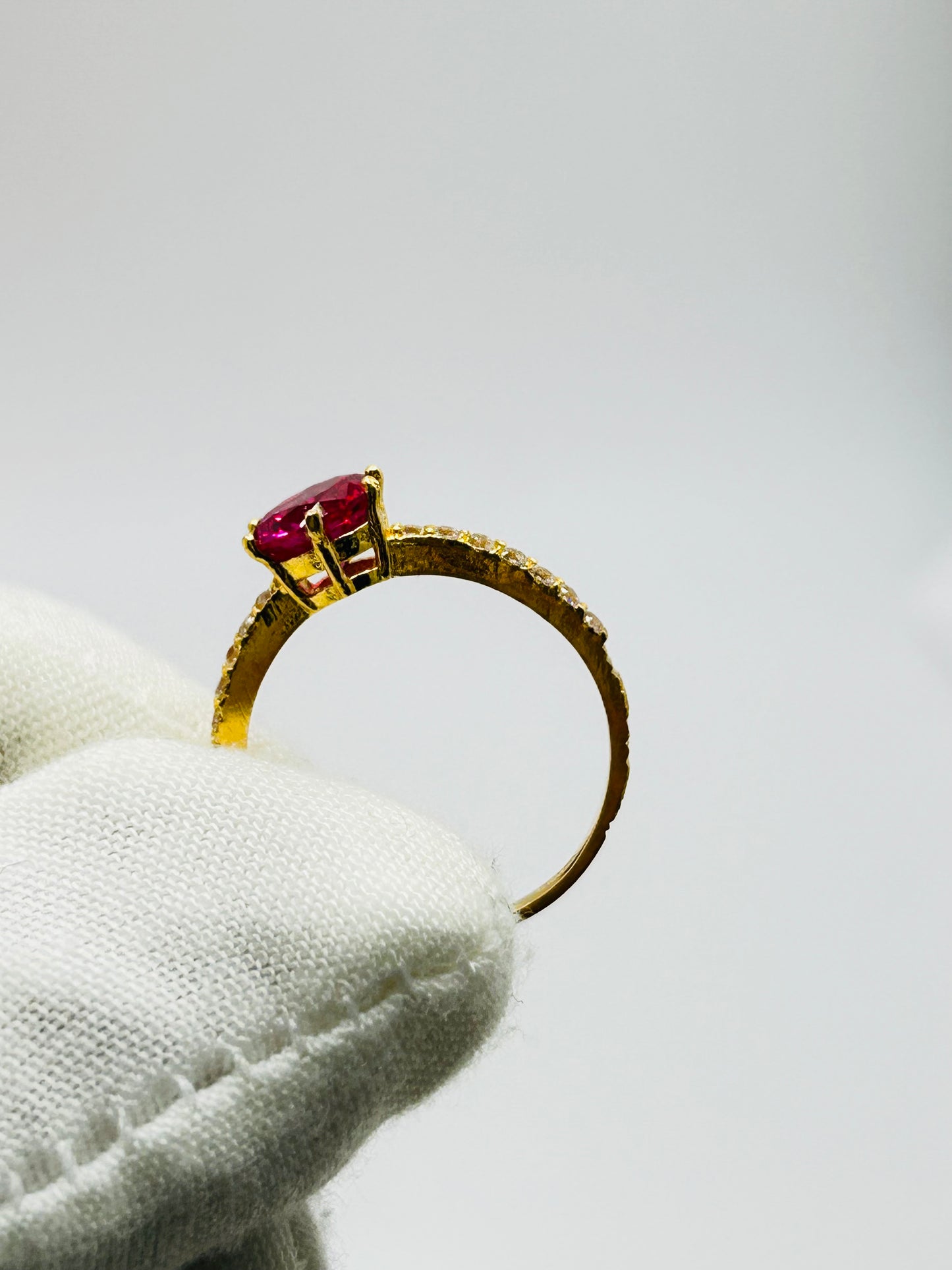 22ct Gold Ladies Ring – 2.2g – Size O (Hallmarked)