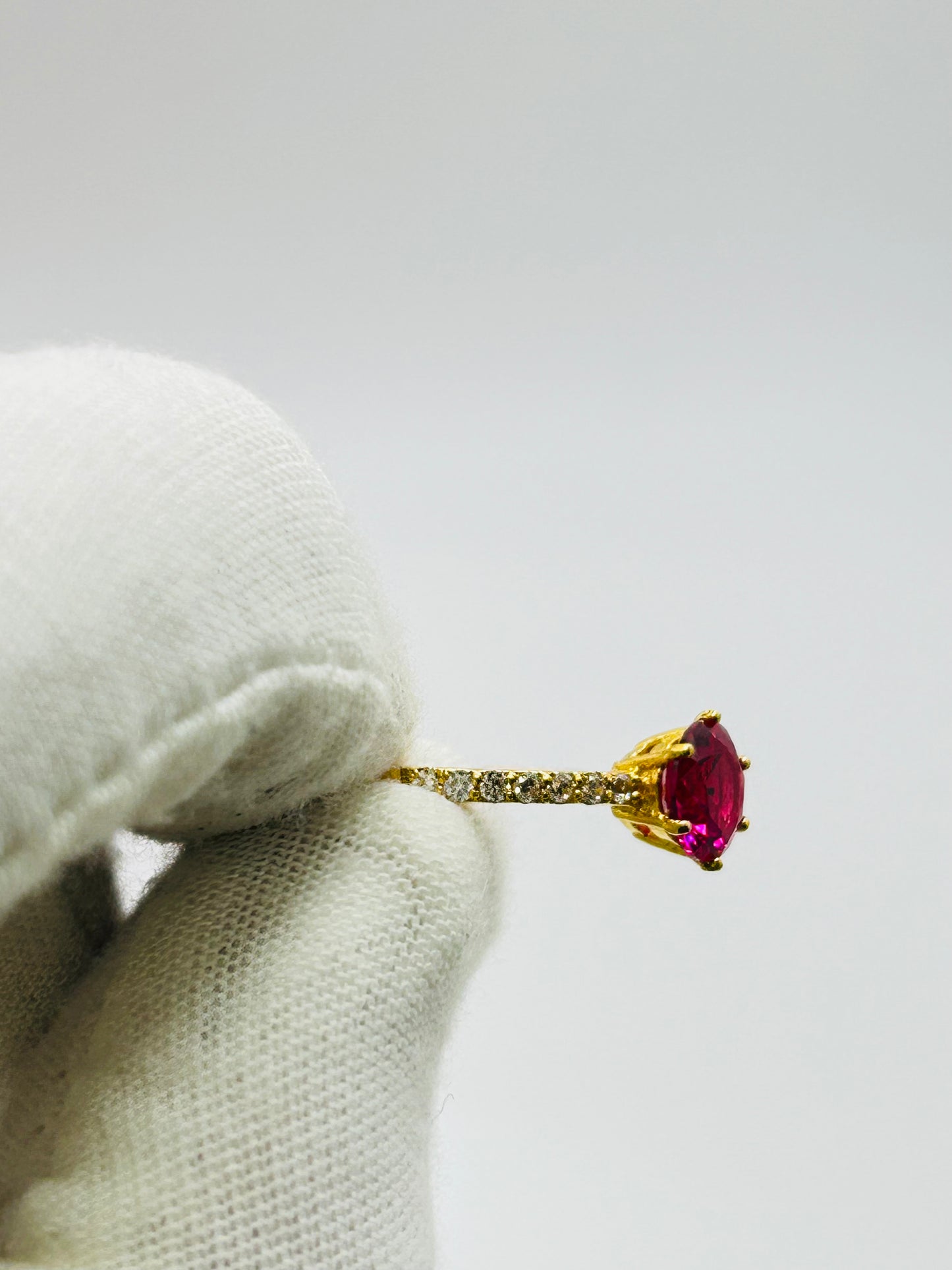22ct Gold Ladies Ring – 2.2g – Size O (Hallmarked)