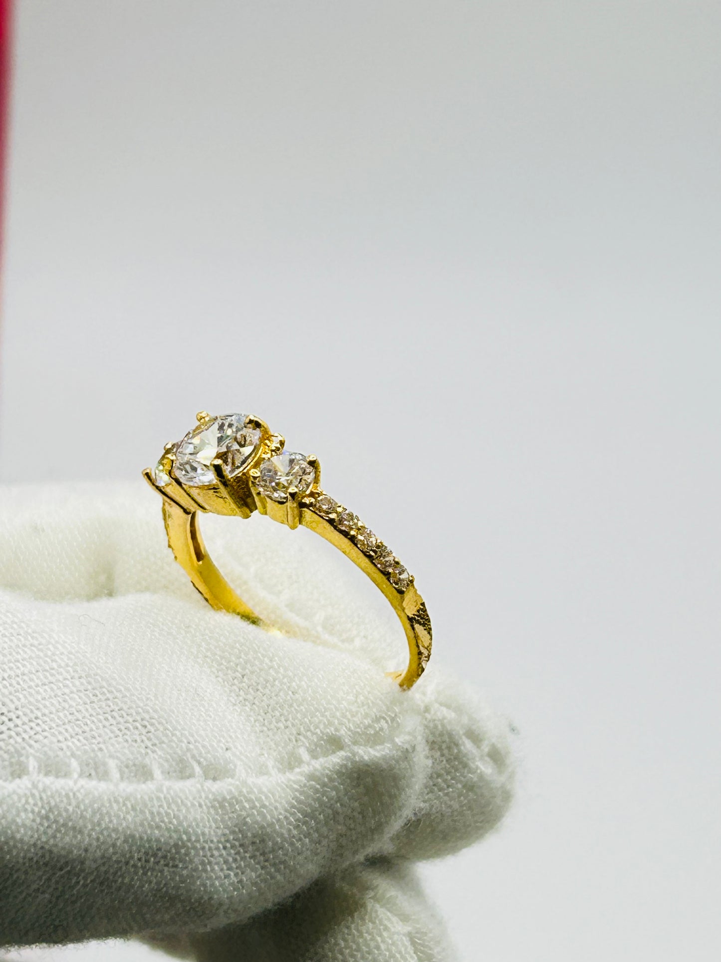 22ct Gold Ladies Ring – 3.0g – Size M (Hallmarked)