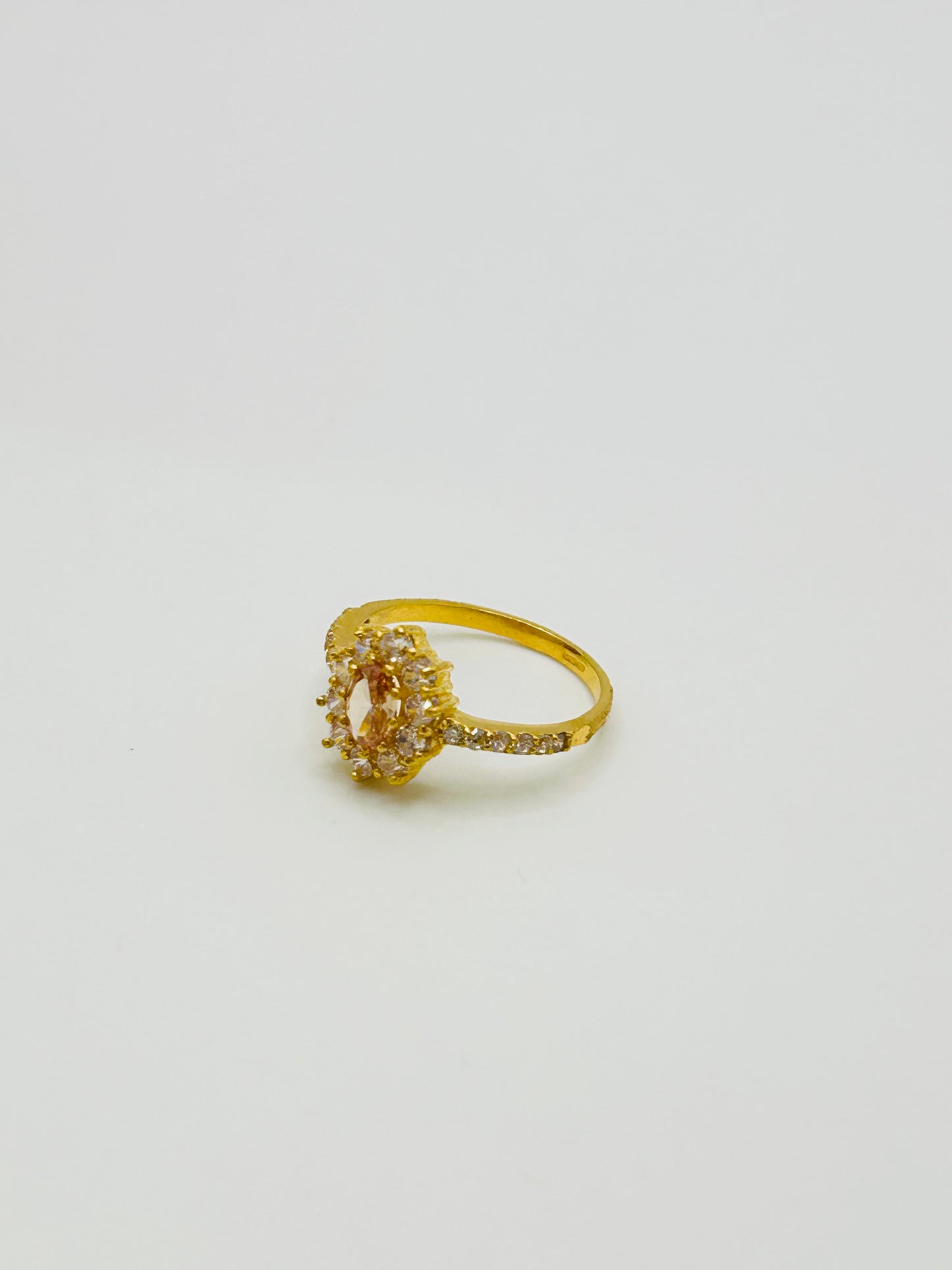 22ct Gold Ladies Ring – 3.3g – Size N½ (Hallmarked)