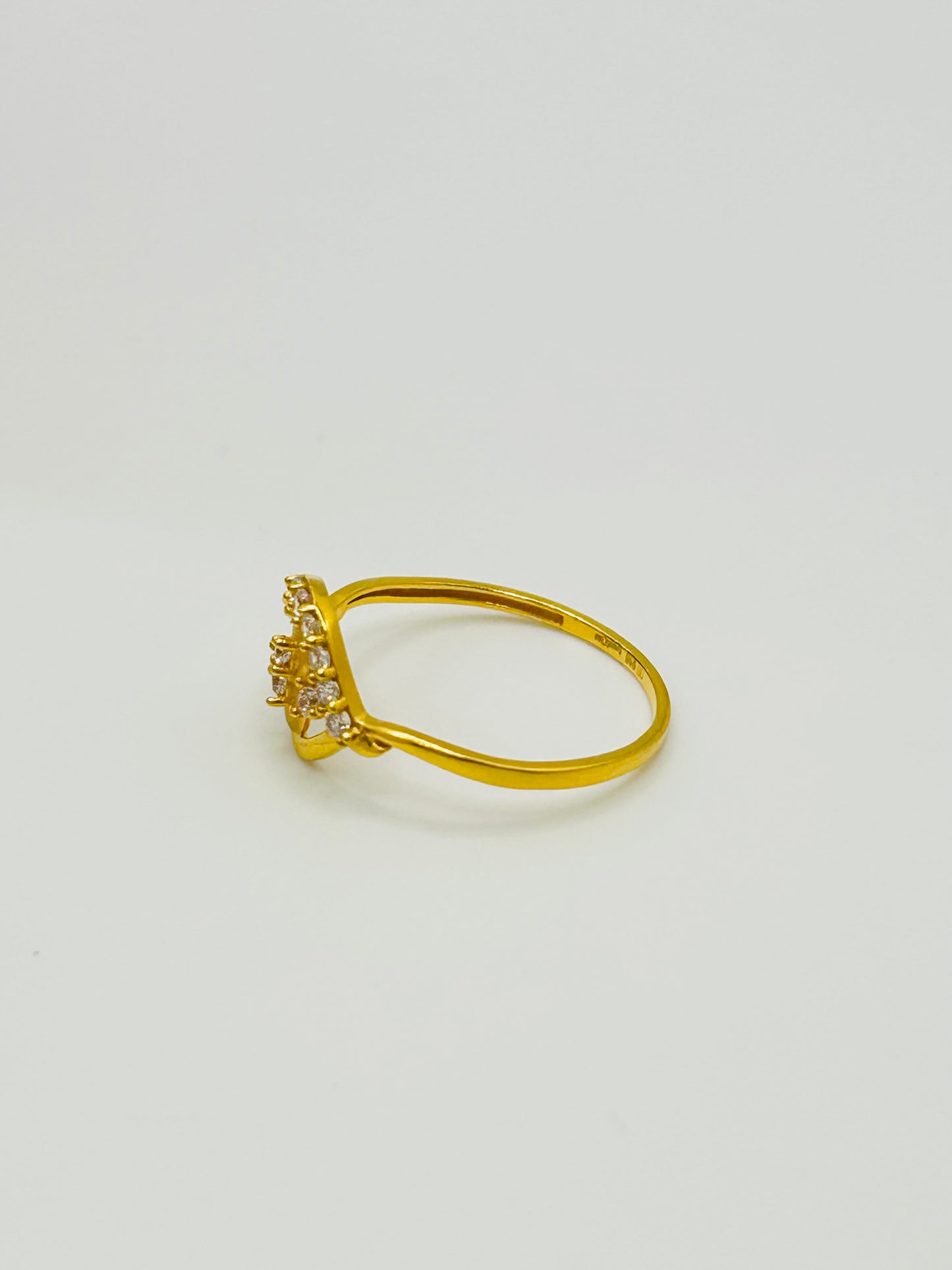 22ct Gold Ladies Ring – 1.6g – Size N (Hallmarked)