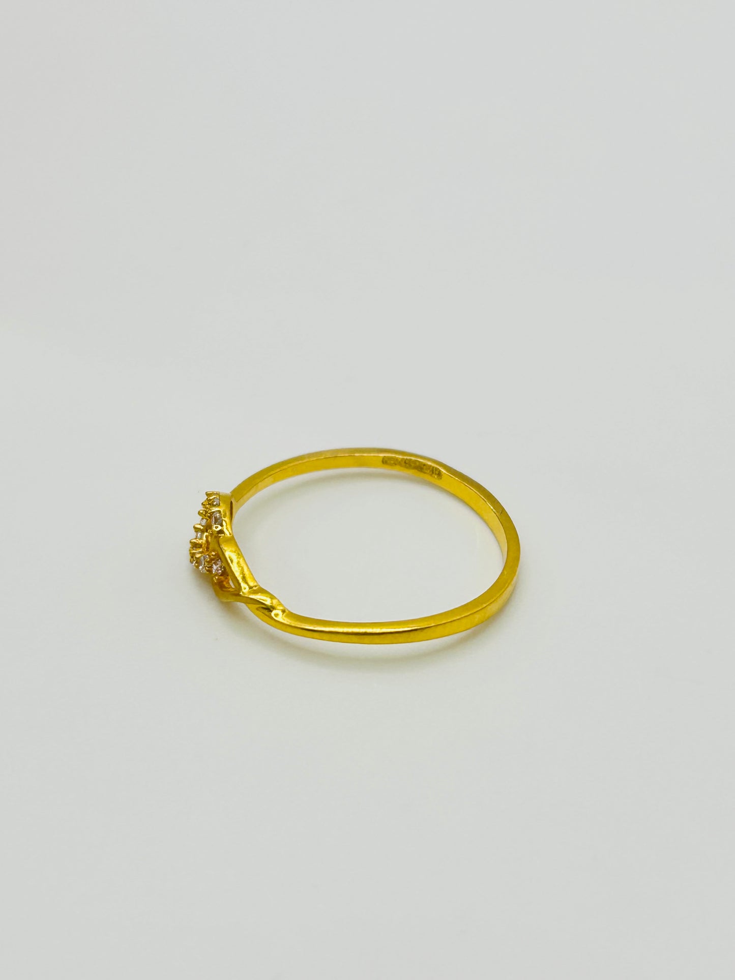 22ct Gold Ladies Ring – 1.8g – Size Q (Hallmarked)
