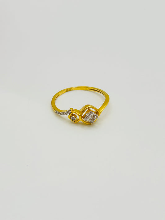 22ct Gold Ladies Ring – 2.3g – Size P (Hallmarked)