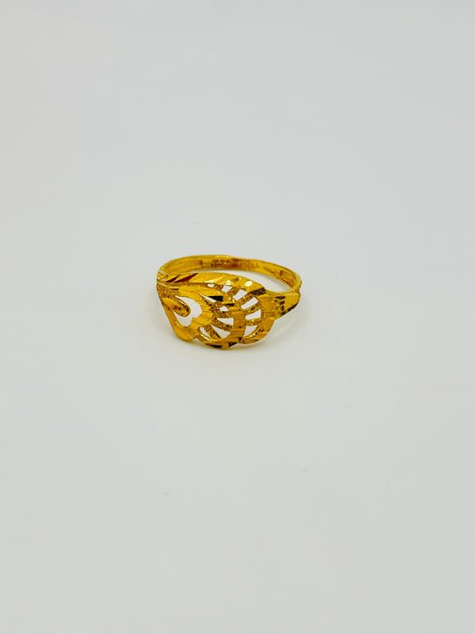 22ct Gold Ladies Ring – 2.1g – Size O (Hallmarked)