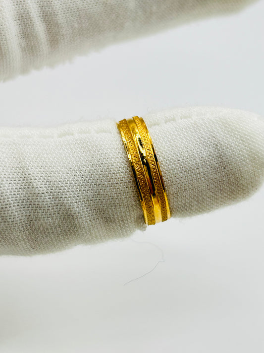 22ct Gold Ladies Band – 2.4g – Size L (Hallmarked)