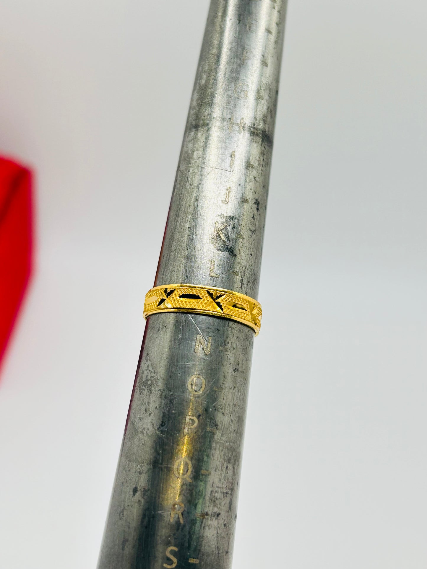 22ct Gold Ladies Band – 2.4g – Size M (Hallmarked)