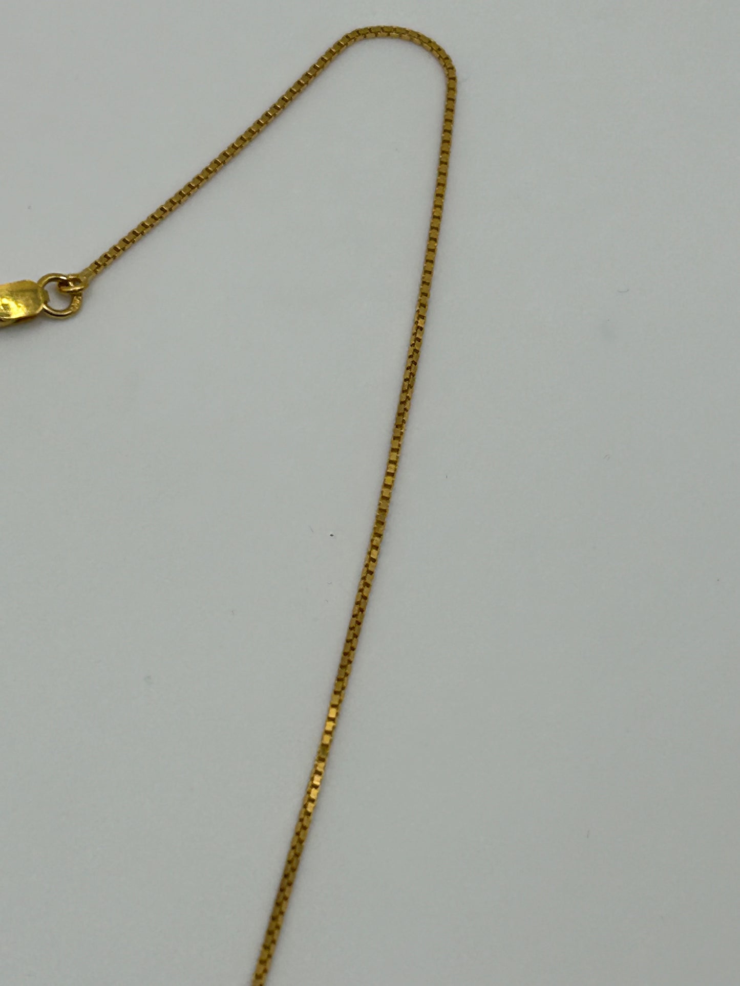 22ct Gold Necklace 7.9 grams Hallmarked