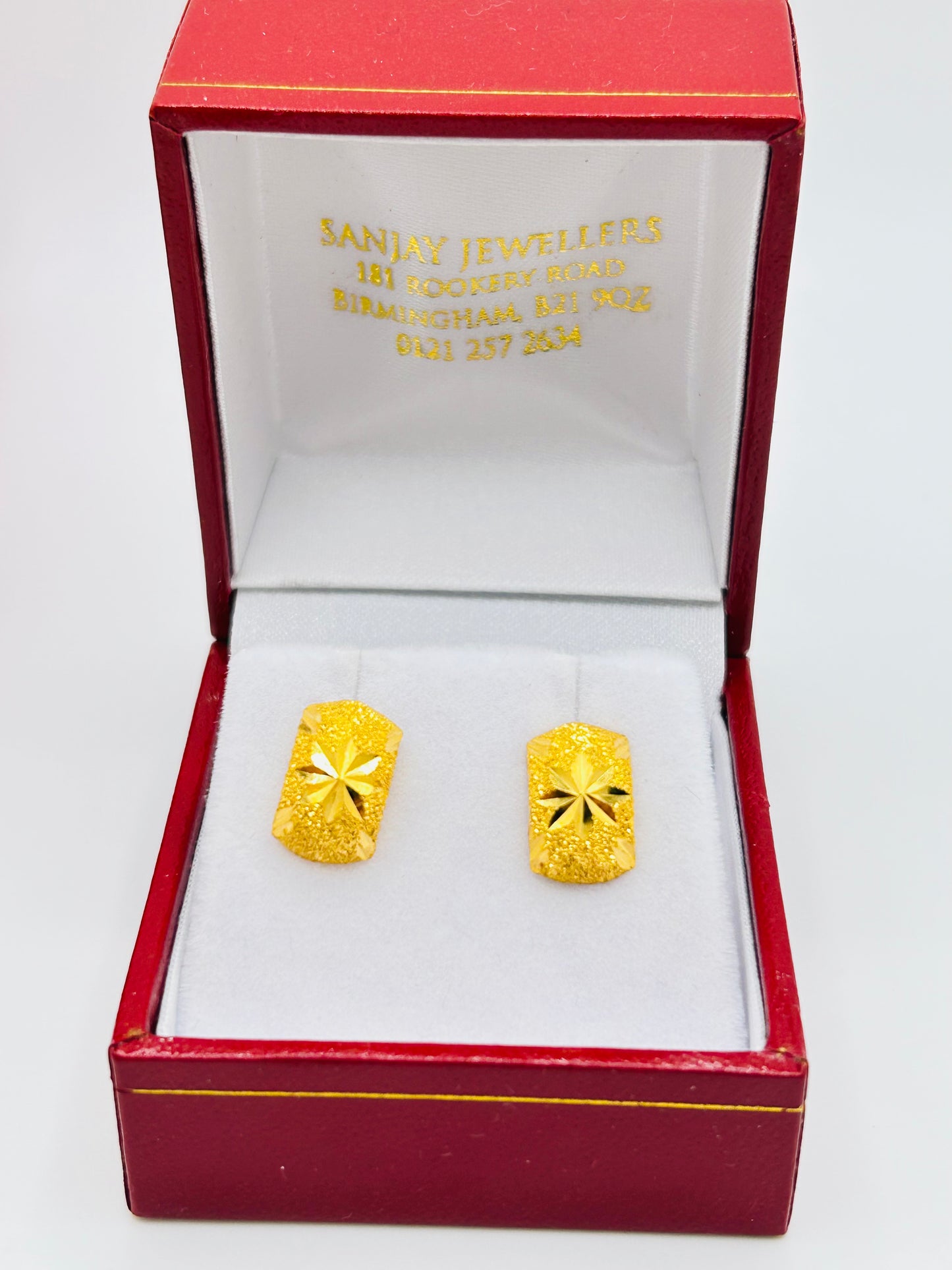 22ct Gold Stud Earrings – 2.1g (Hallmarked)