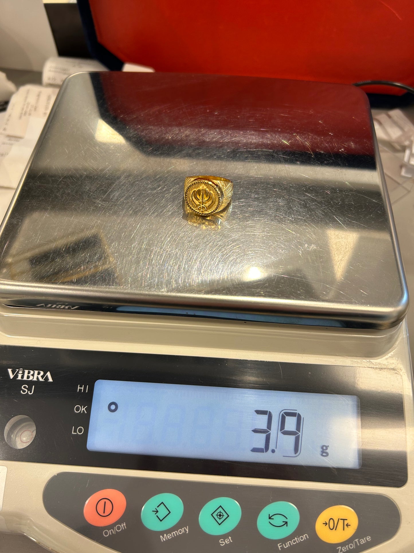 22ct Gold Men’s Ring – 3.9g – Size P½ (Hallmarked)