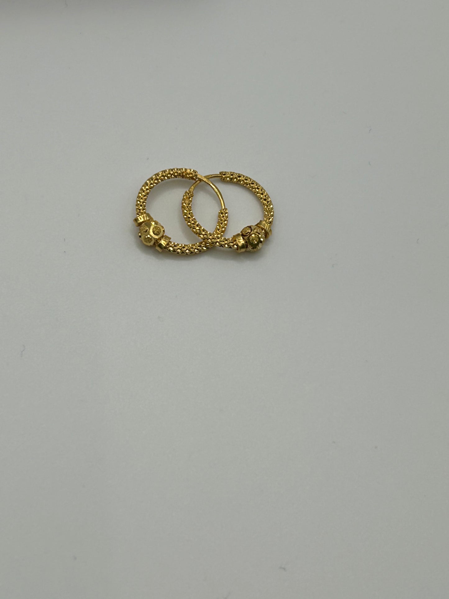 22ct Gold Earrings 1.9 grams Hallmarked