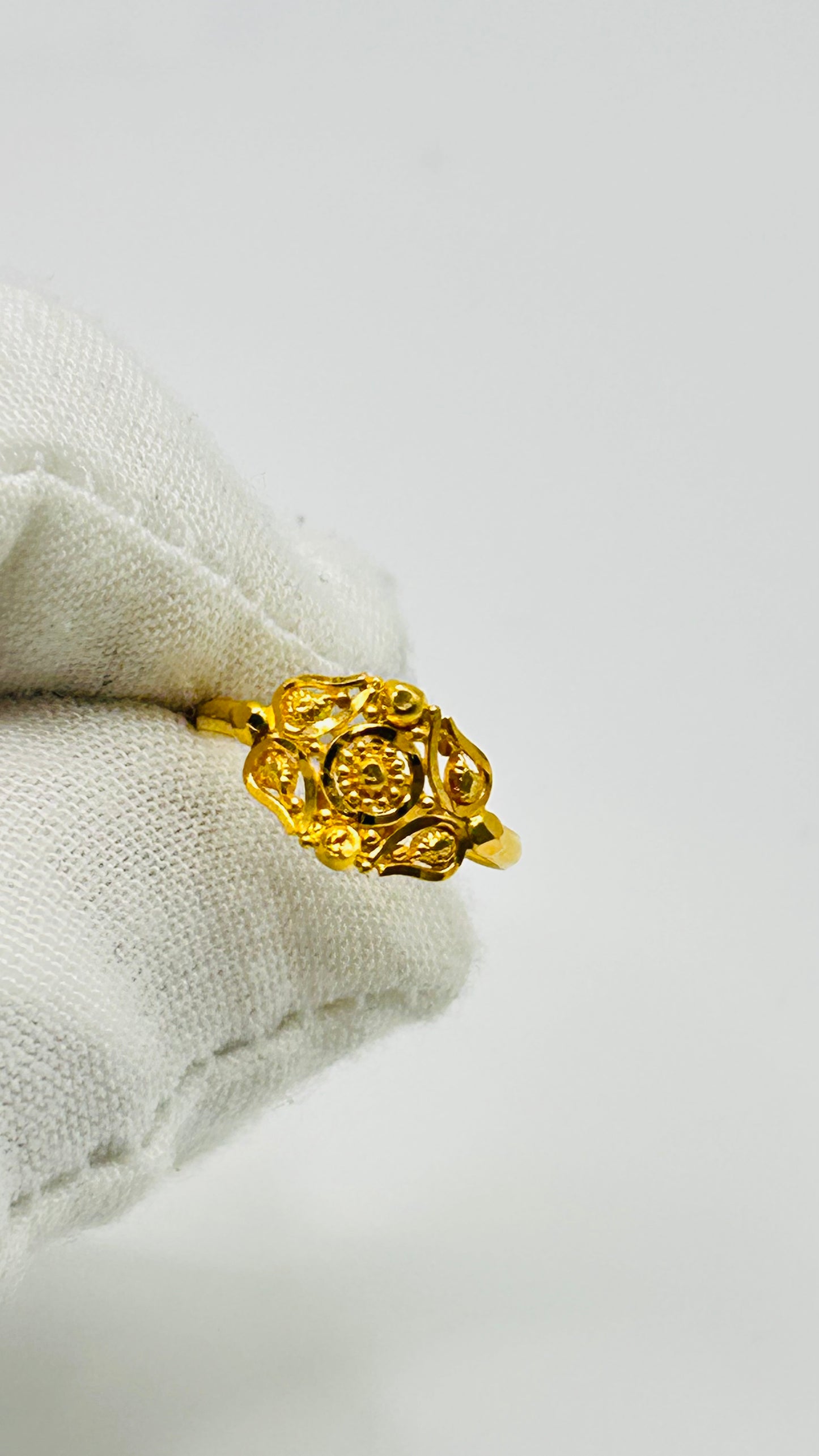 22ct Gold Baby Ring – 1.3g (Hallmarked)