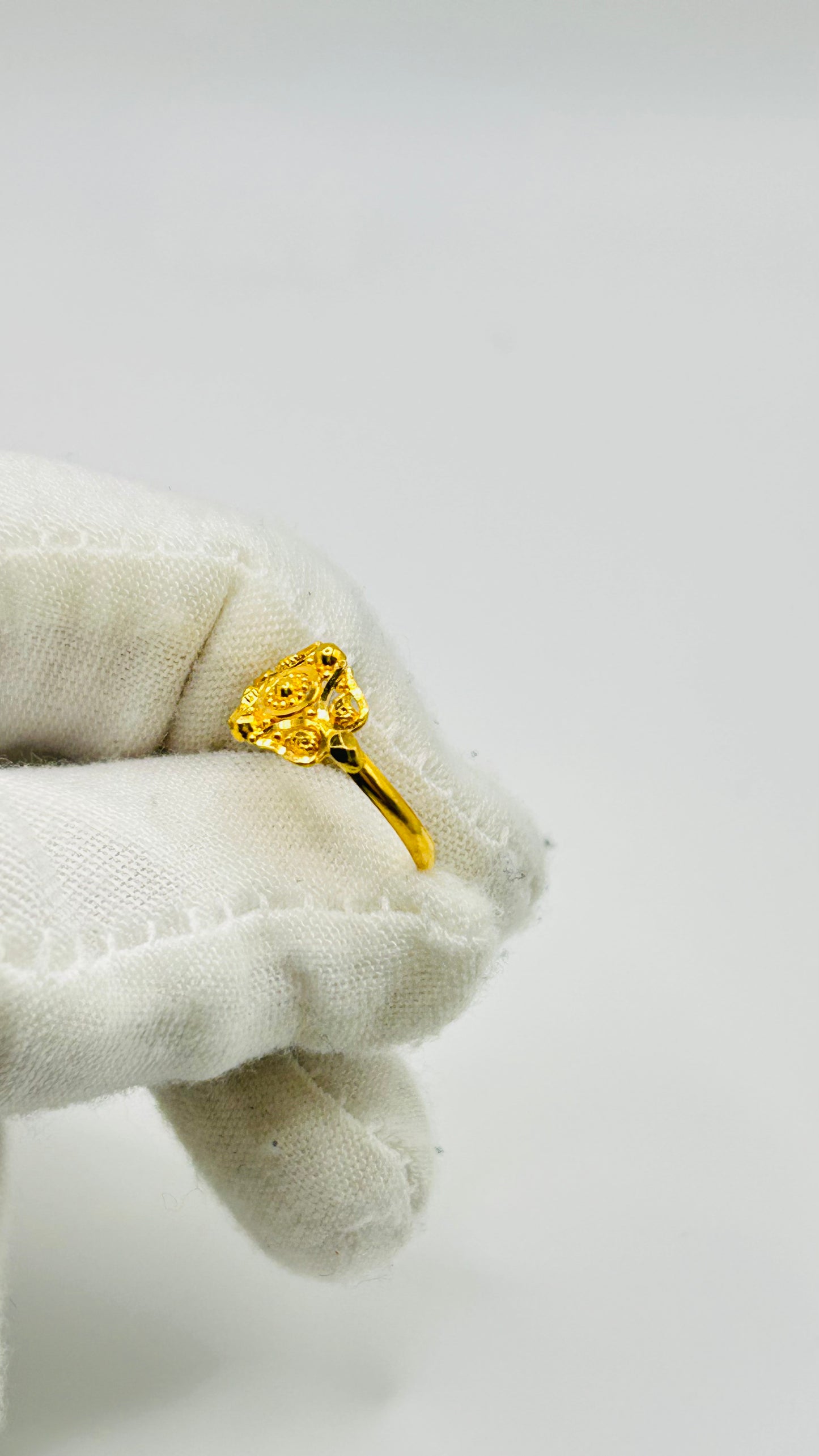 22ct Gold Baby Ring – 1.3g (Hallmarked)