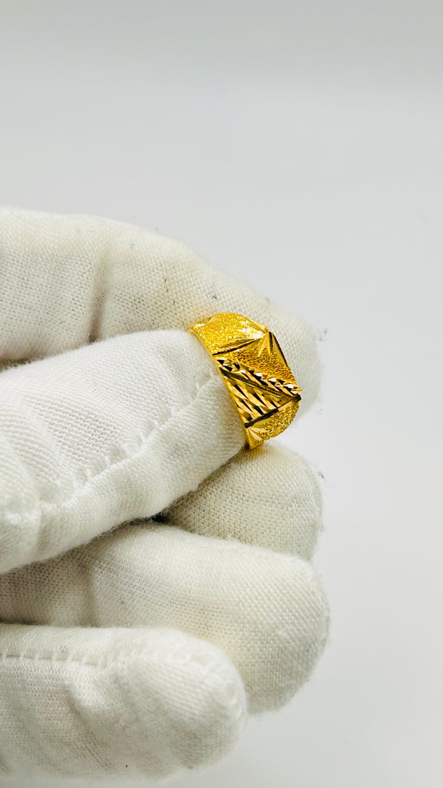 22ct Gold Baby Ring – 2.4g (Hallmarked)