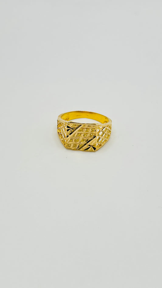 22ct Gold Men’s Ring – 3.5g – Size S (Hallmarked)