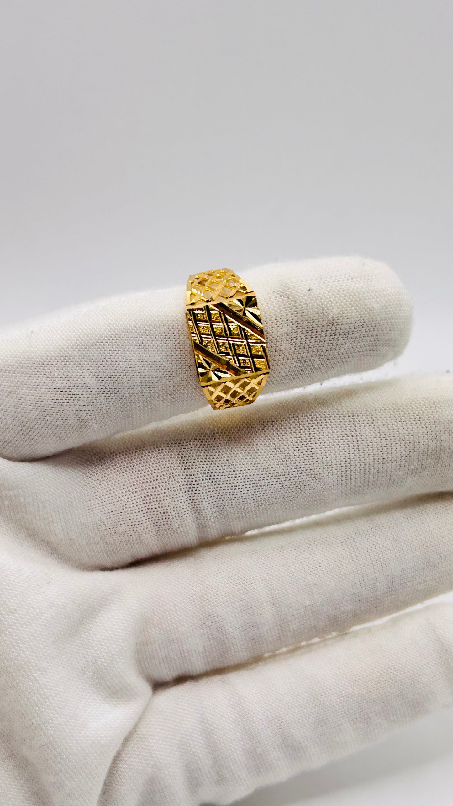 22ct Gold Men’s Ring – 3.5g – Size S (Hallmarked)