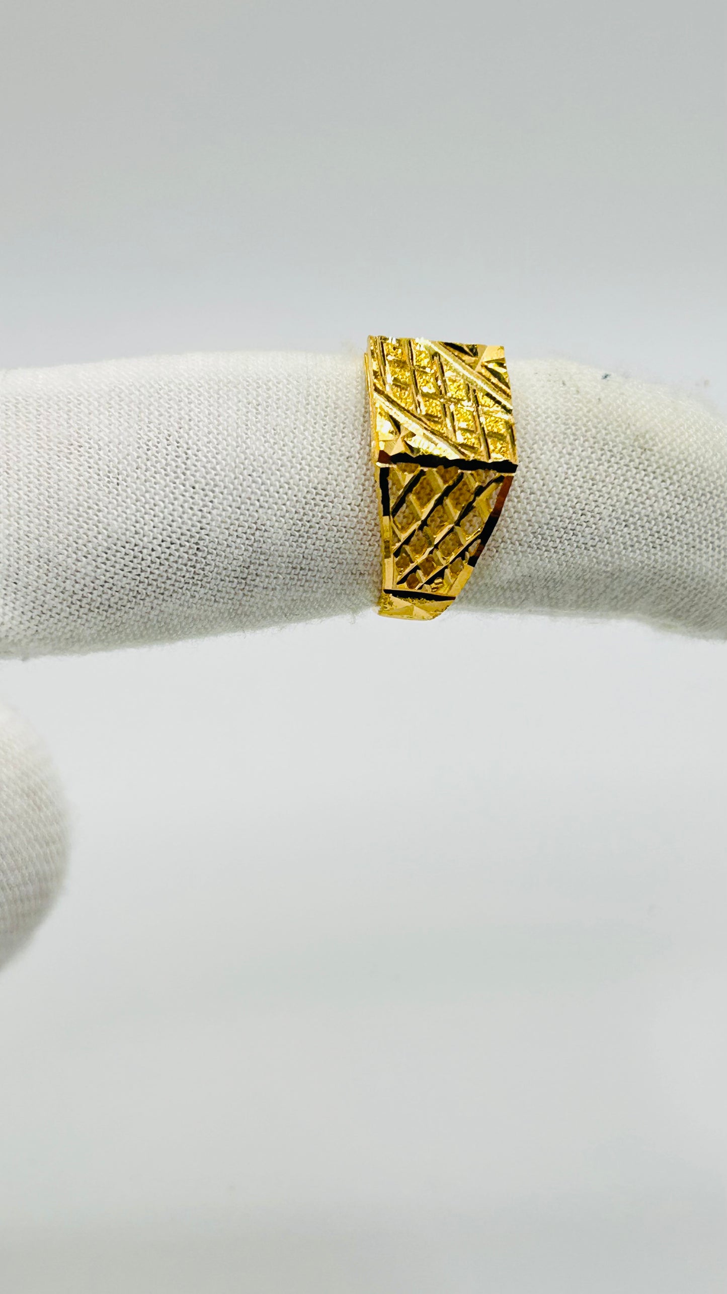 22ct Gold Men’s Ring – 3.5g – Size S (Hallmarked)