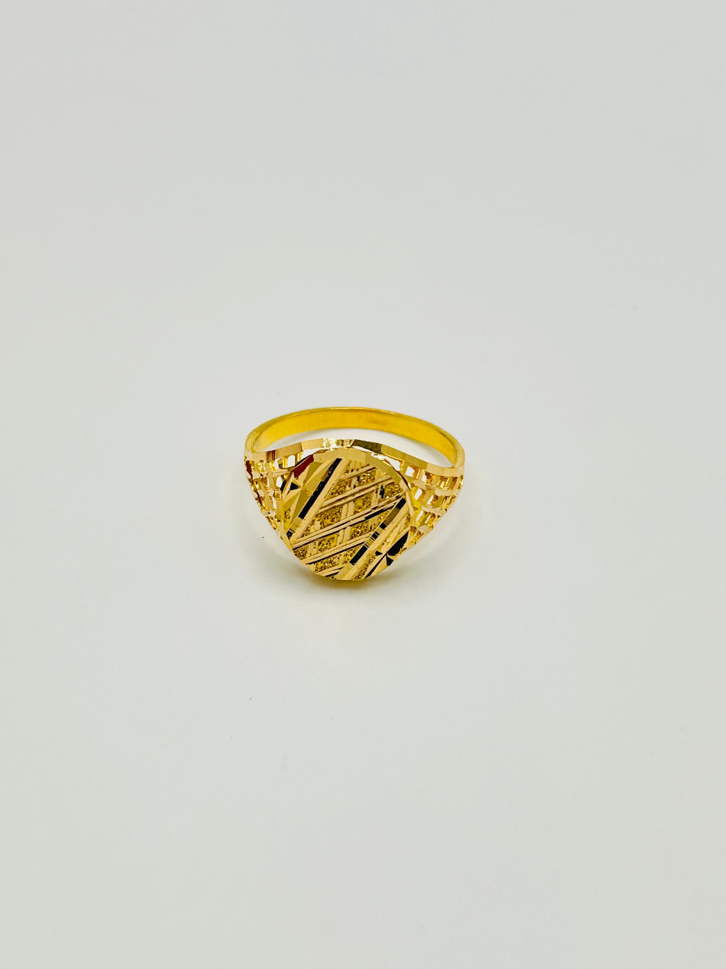22ct Gold Men’s Ring – 4.1g – Size T½ (Hallmarked)